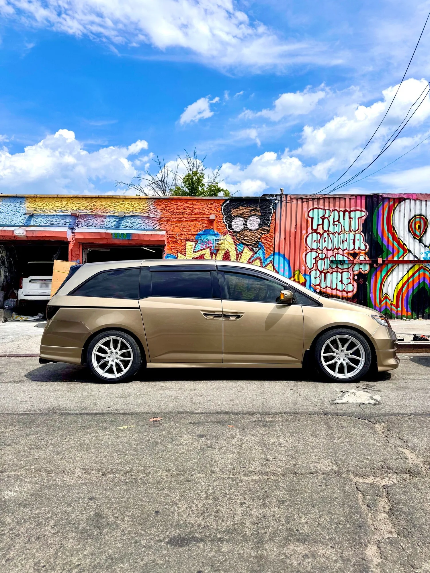Aodhan AFF1 on Honda Odyssey RL5, photo 2