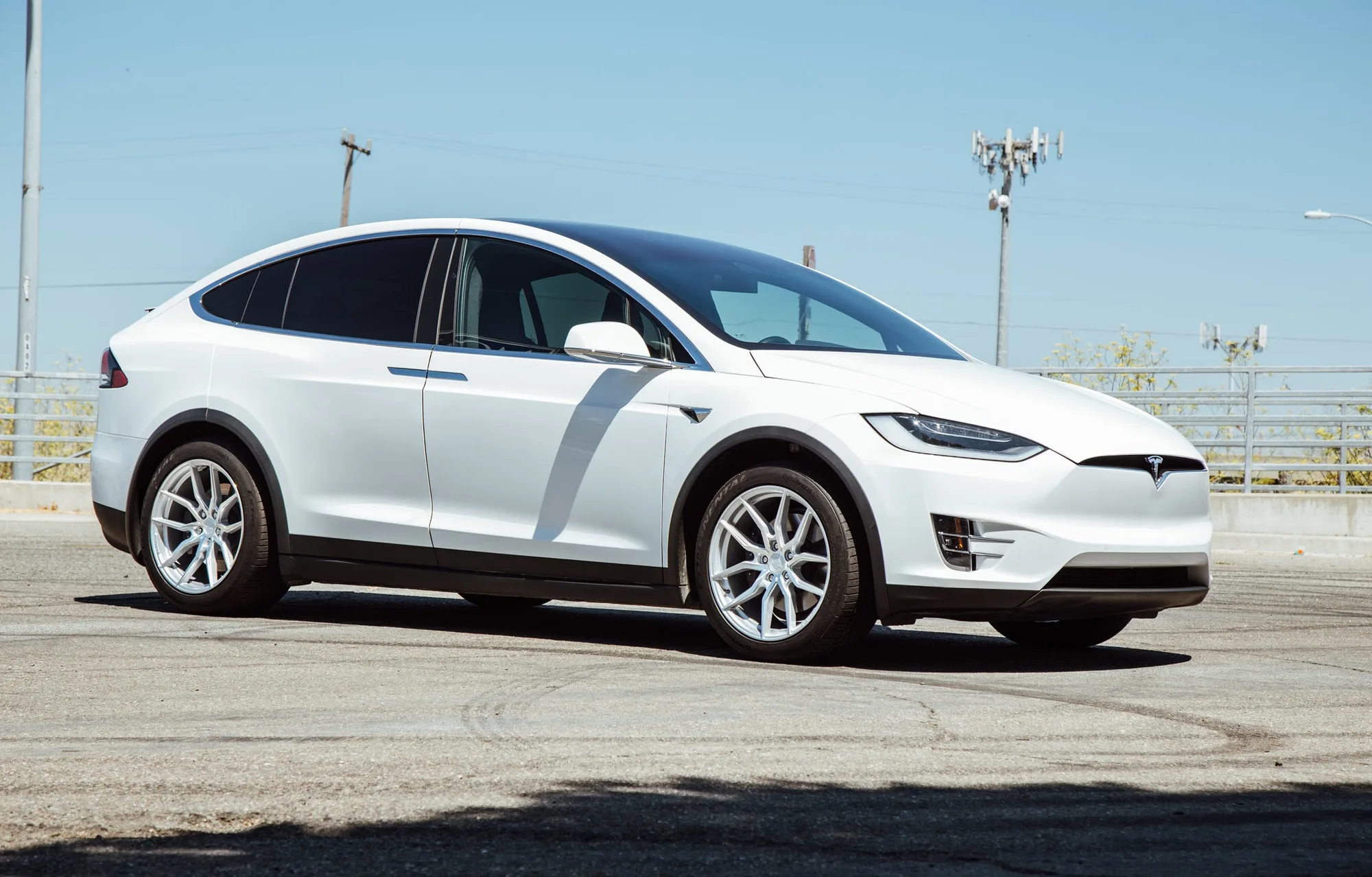 Aodhan AFF1 on Tesla Model X Original (2015-2021), photo 9