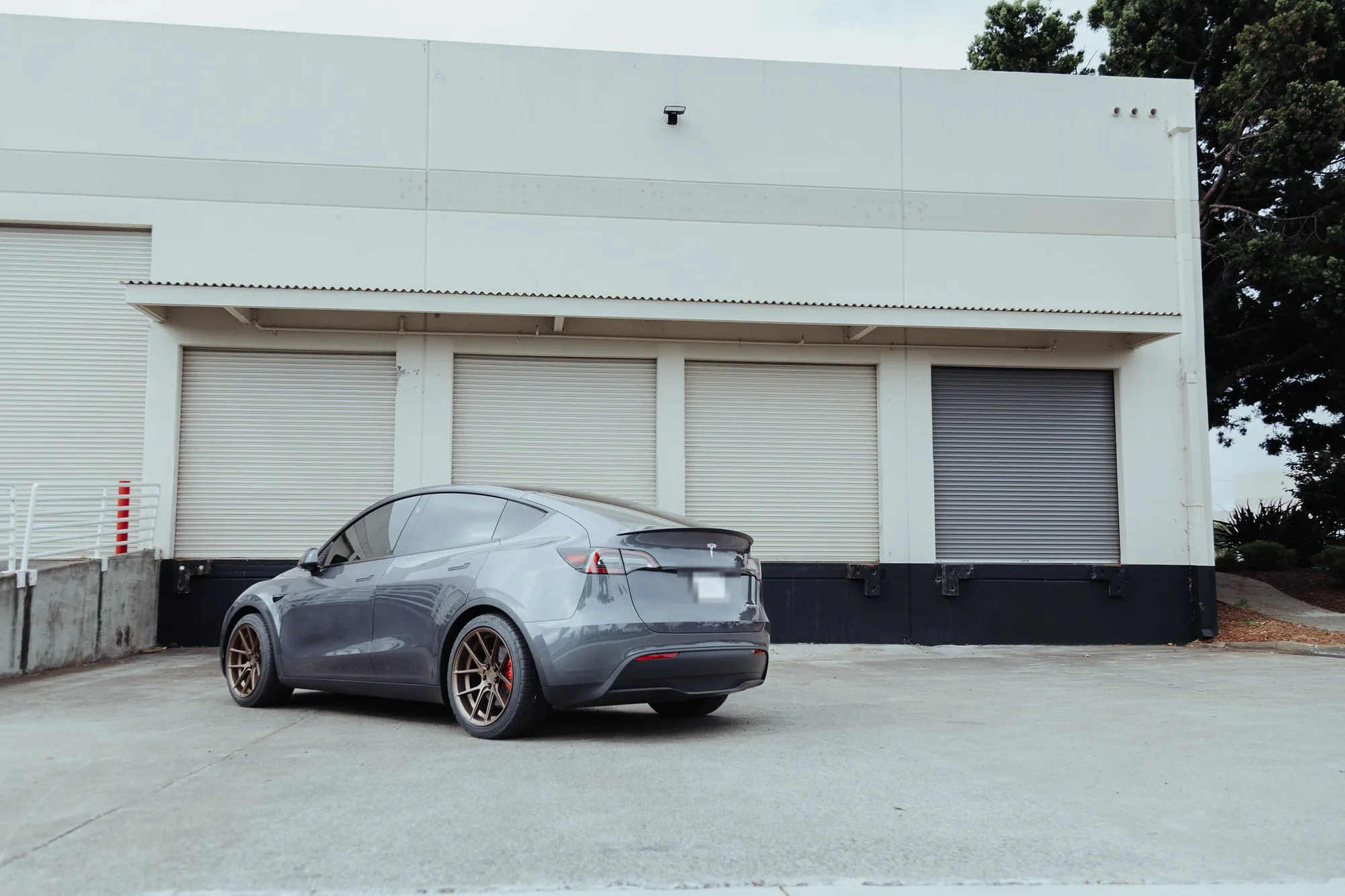 Aodhan AFF3 on Tesla Model Y Original (2020-)