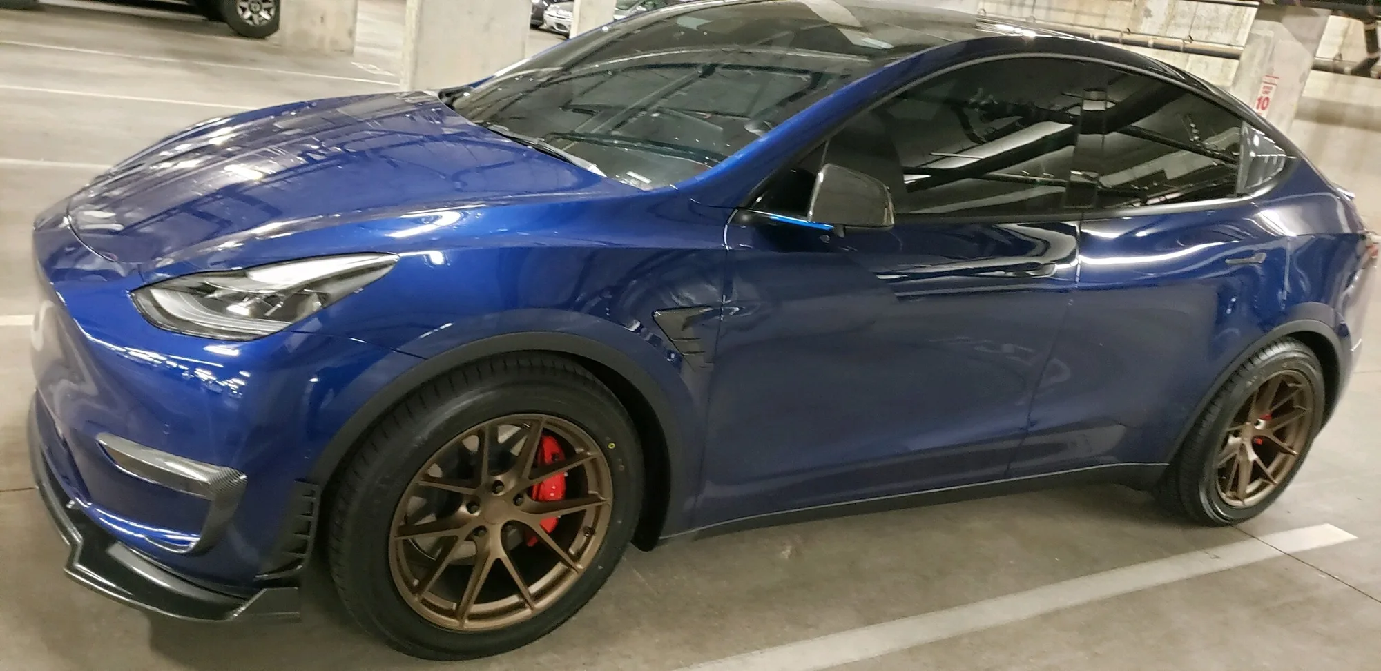 Aodhan AFF7 on Tesla Model Y Original (2020-), photo 3