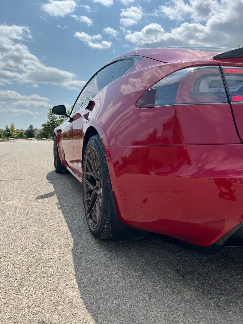 Aodhan AFF9 on Tesla Model S Facelift (2021-)