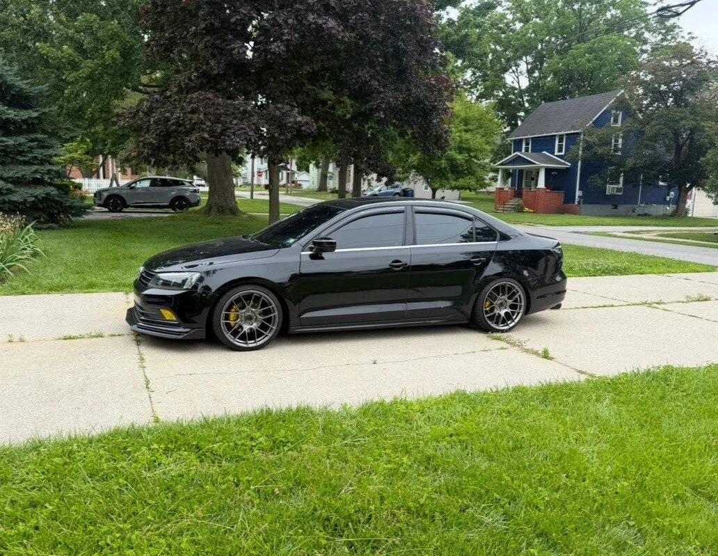 Aodhan AH-X on Volkswagen Jetta Mk6 (Typ A6).2, photo 4