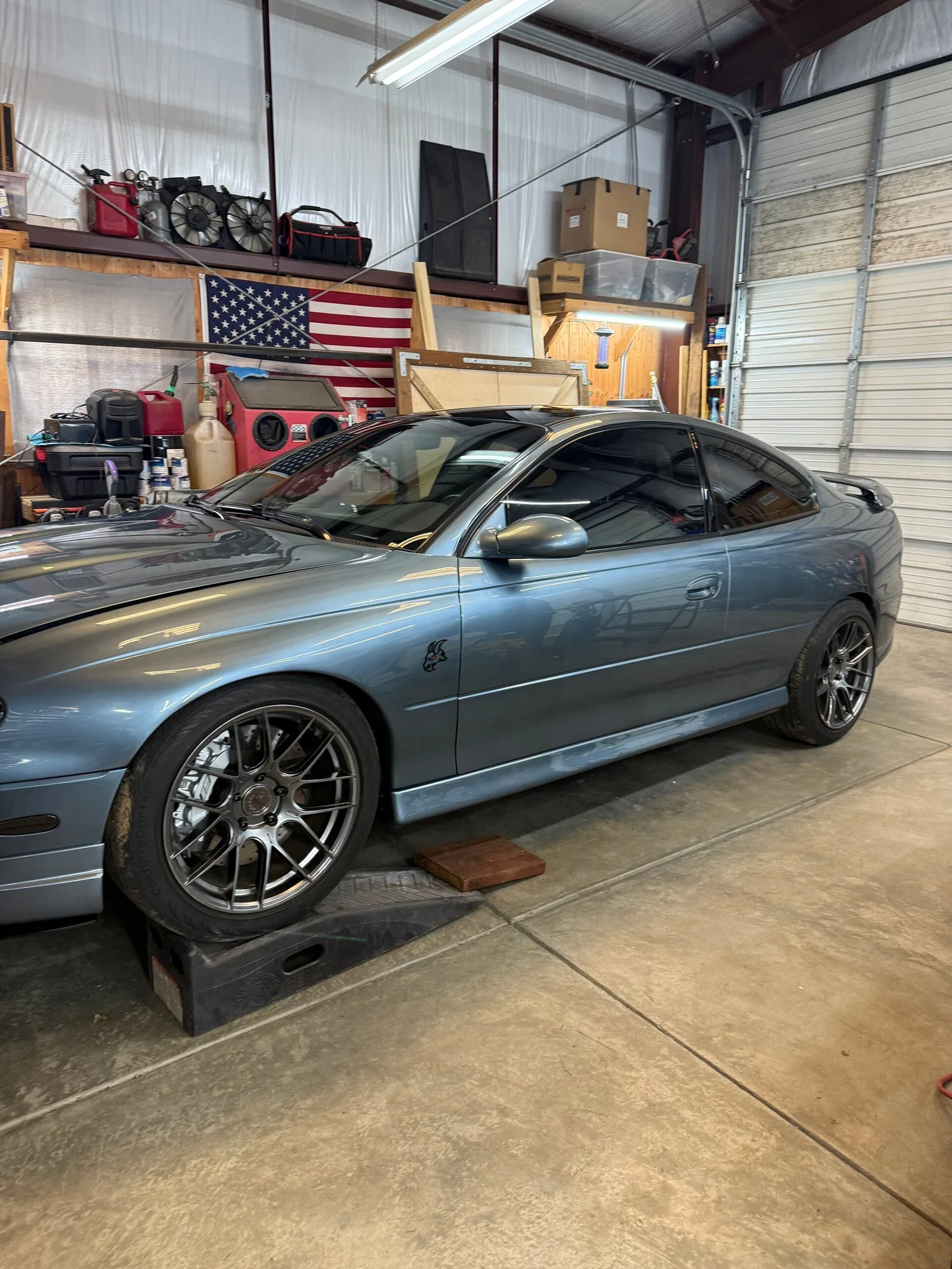 Aodhan AH-X on Pontiac GTO 5th Gen (2004-2006), photo 5