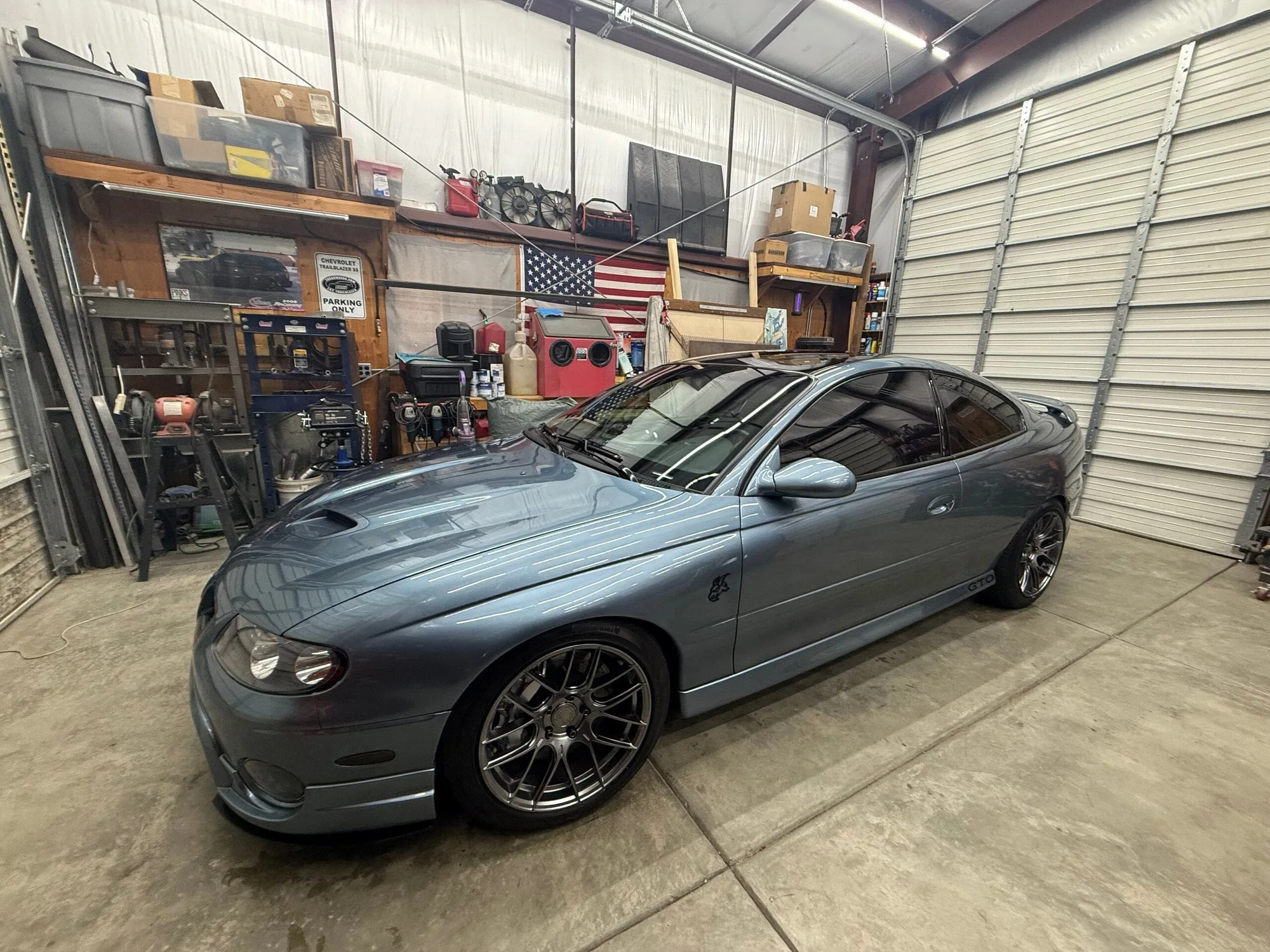 Aodhan AH-X on Pontiac GTO 5th Gen (2004-2006)