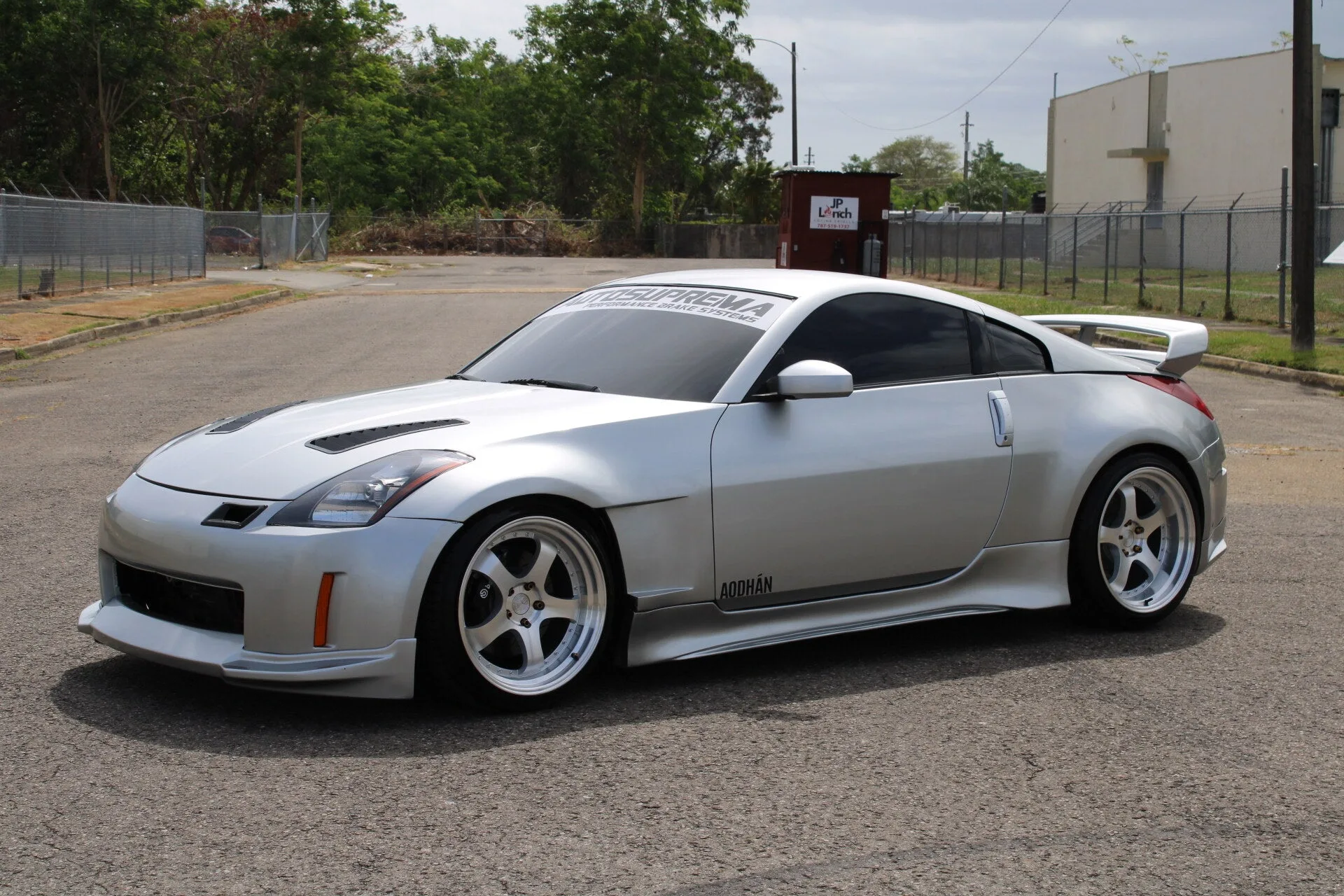 Aodhan AH03 on Nissan 350Z Z33.1