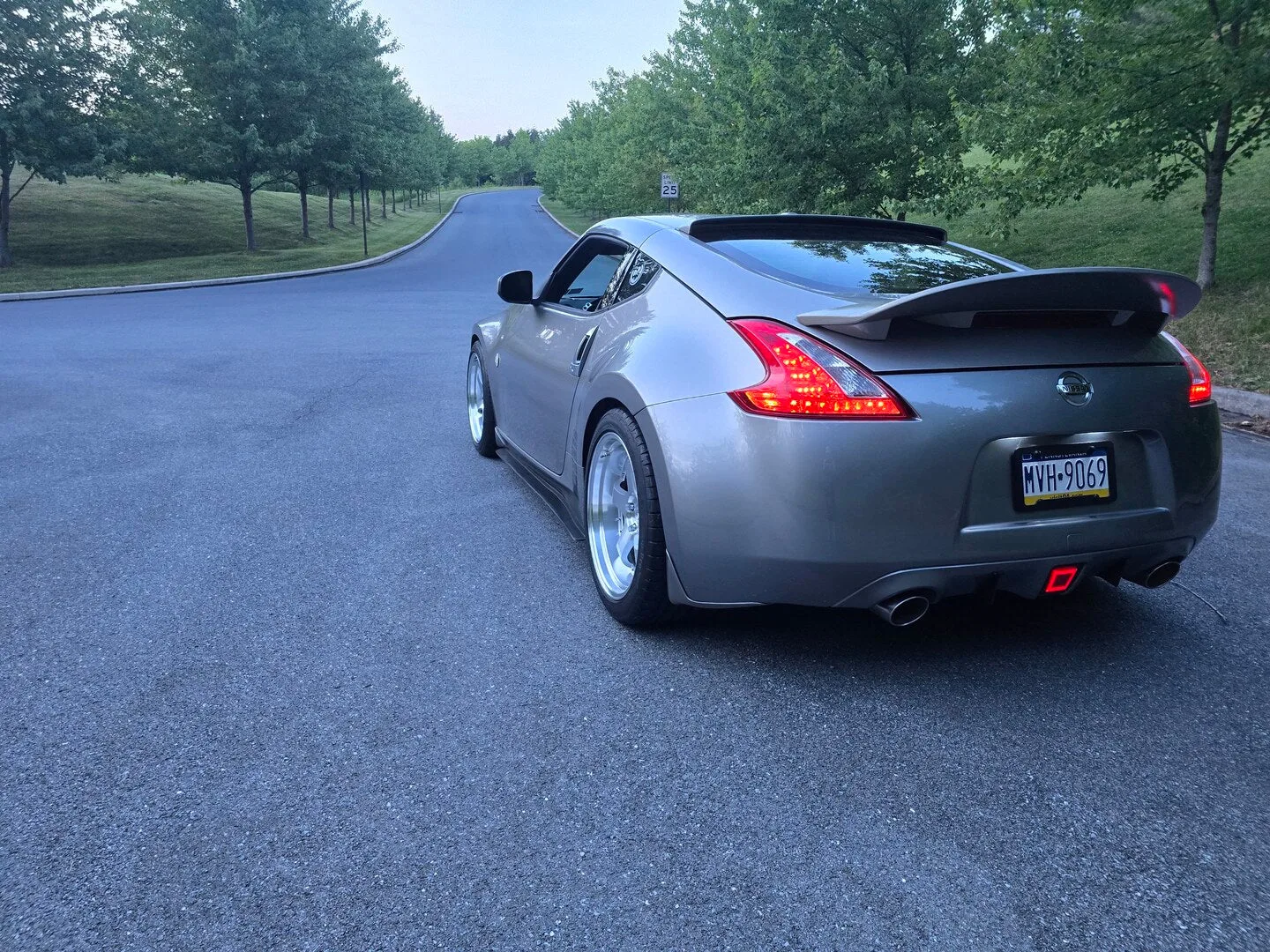Aodhan AH03 on Nissan 370Z Z34.1