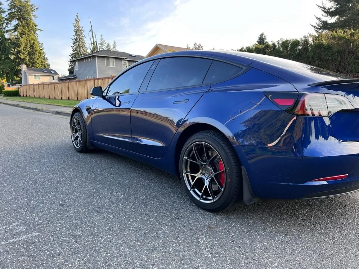 Aodhan AH11 on Tesla Model 3 Original (2017-2023), photo 3