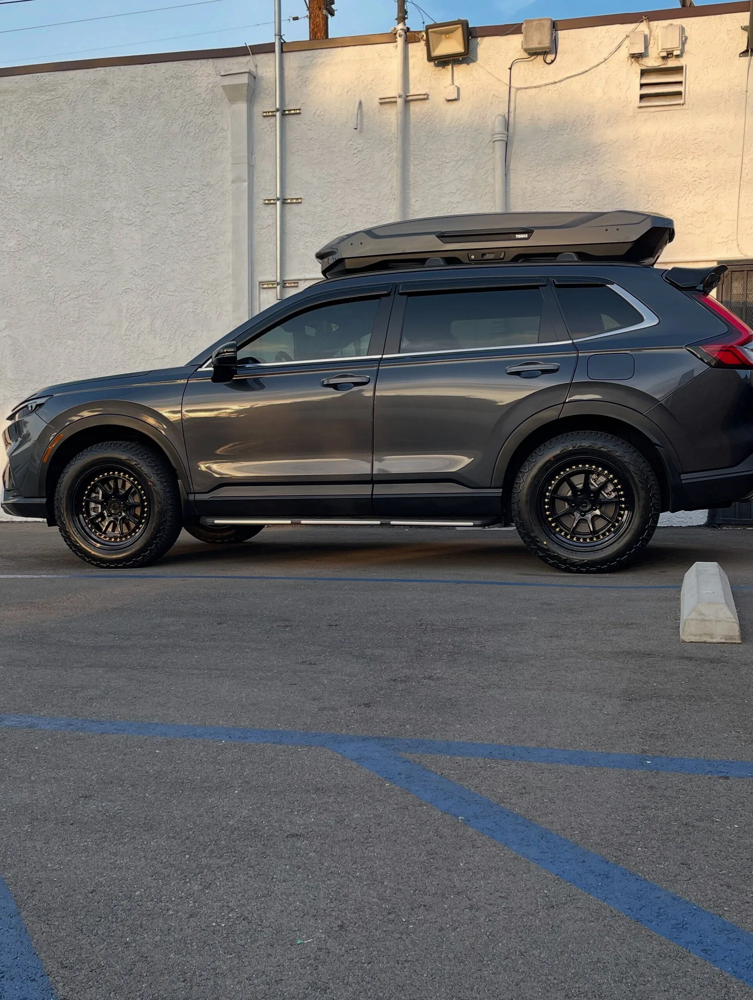 Aodhan DS-X on Honda CR-V 6th gen (RS)
