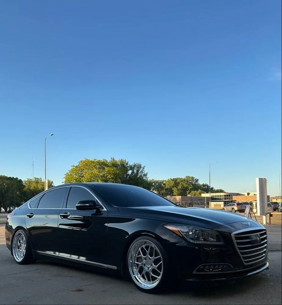 Aodhan DS01 on Hyundai Genesis DH