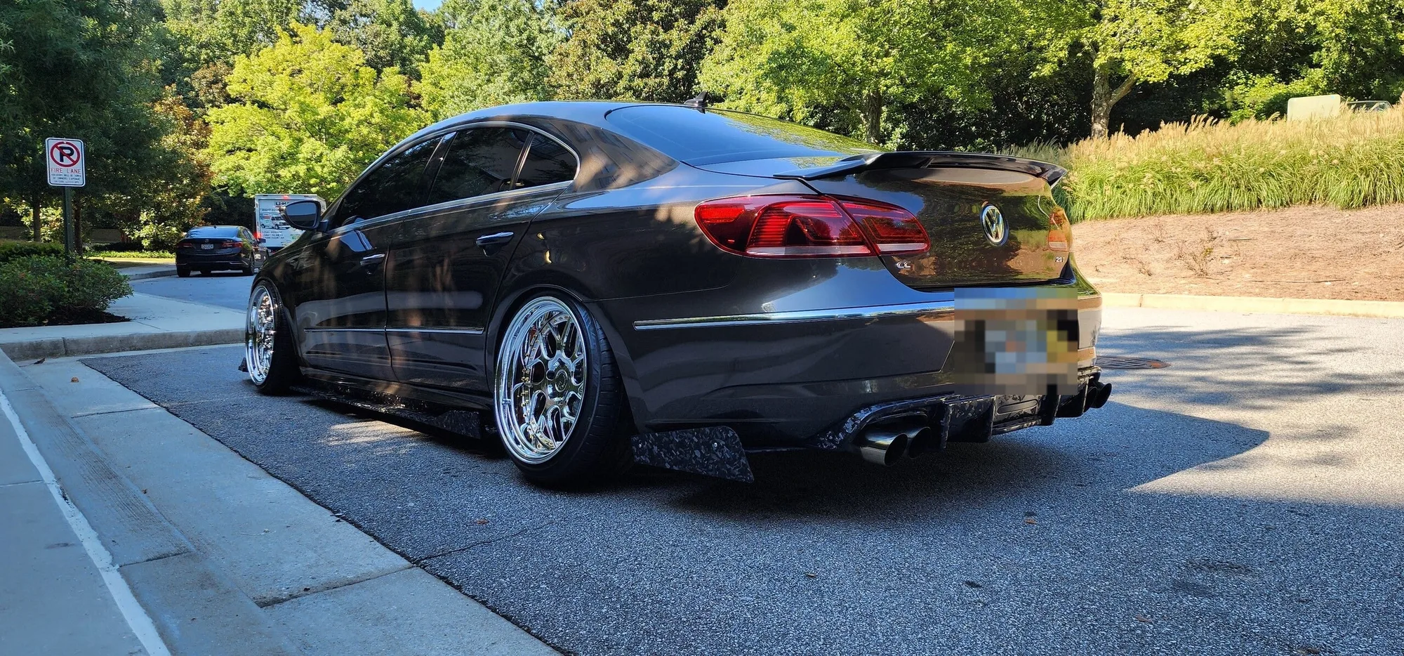 Aodhan DS01 on Volkswagen CC 1st gen