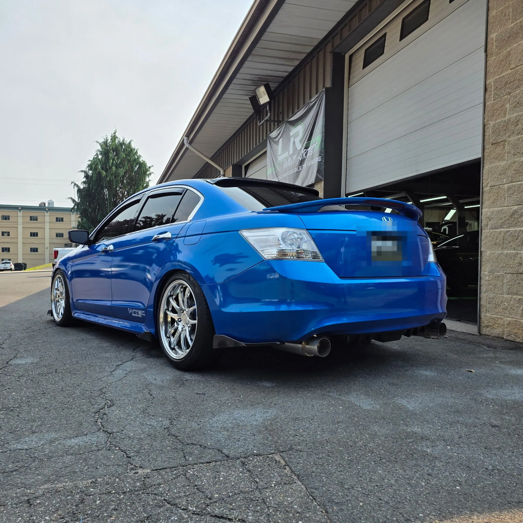 Aodhan DS02 on Honda Accord 8th gen (CP/CS), photo 2