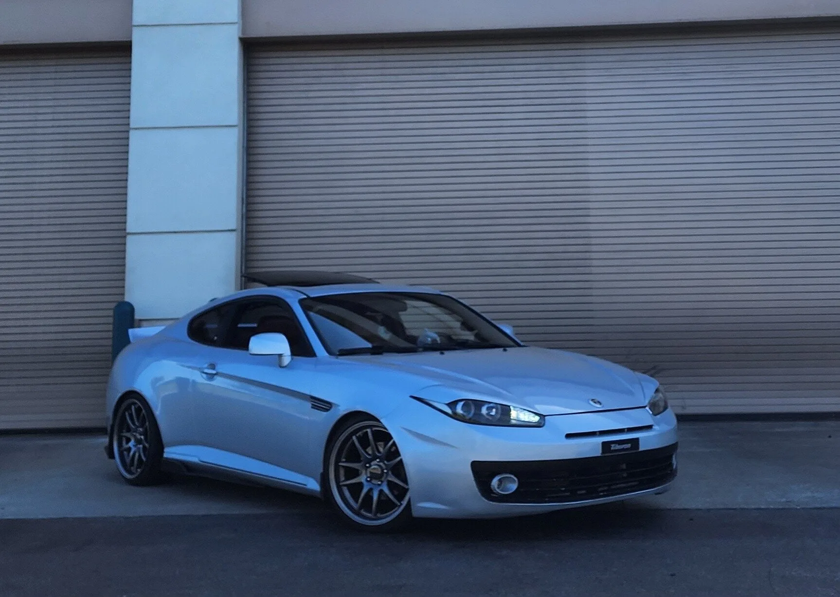 Aodhan DS02 on Hyundai Tiburon Second generation (GK)