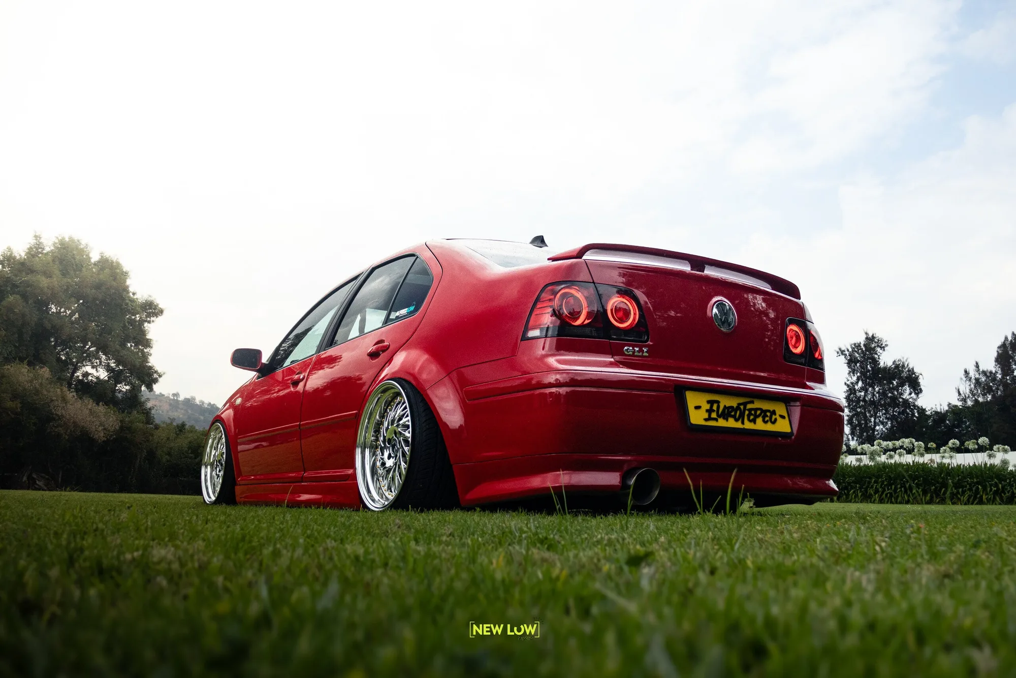 Aodhan DS03 on Volkswagen Jetta Mk5 (Typ 1K), photo 2