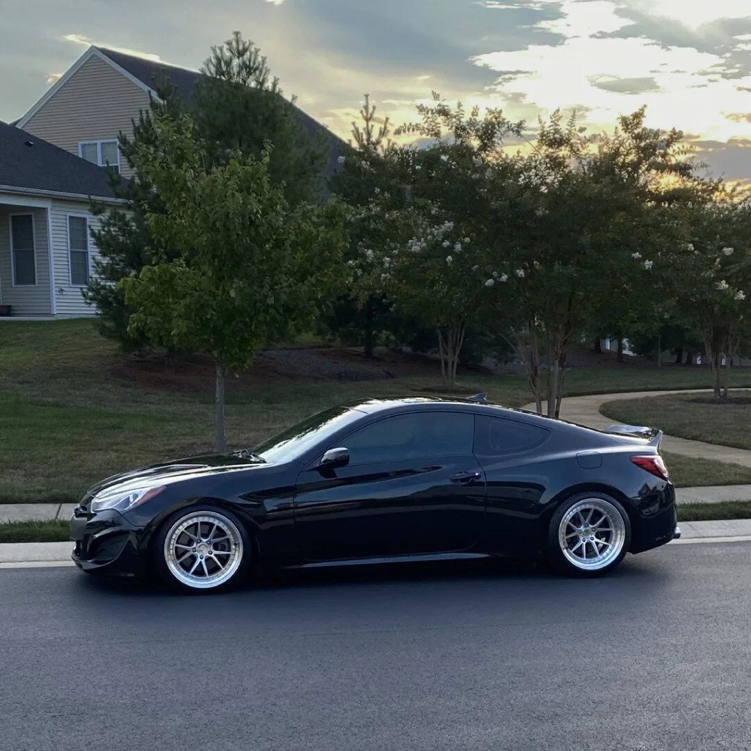 Aodhan DS08 on Hyundai Genesis BH.1