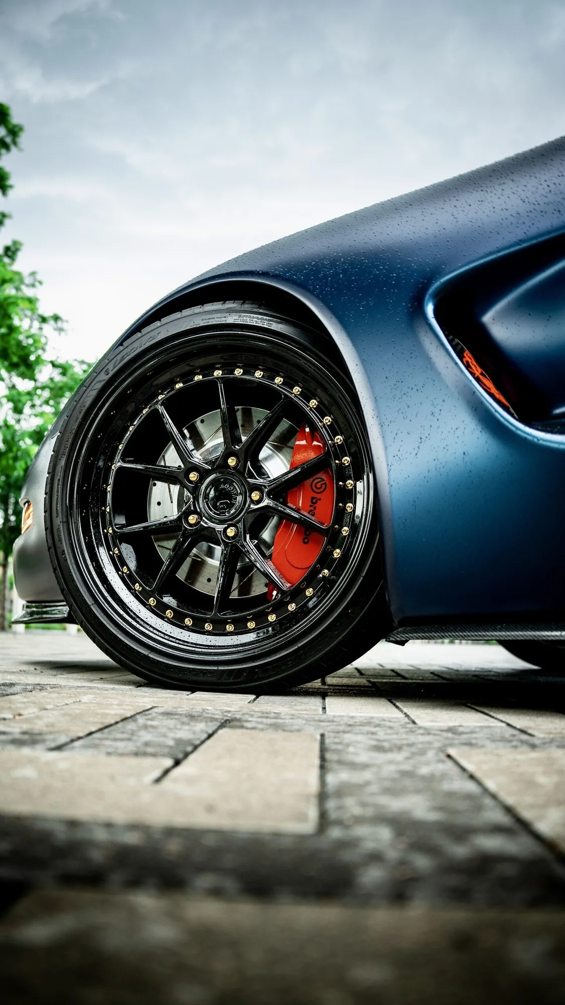 Aodhan DS08 on Chevrolet Corvette C6