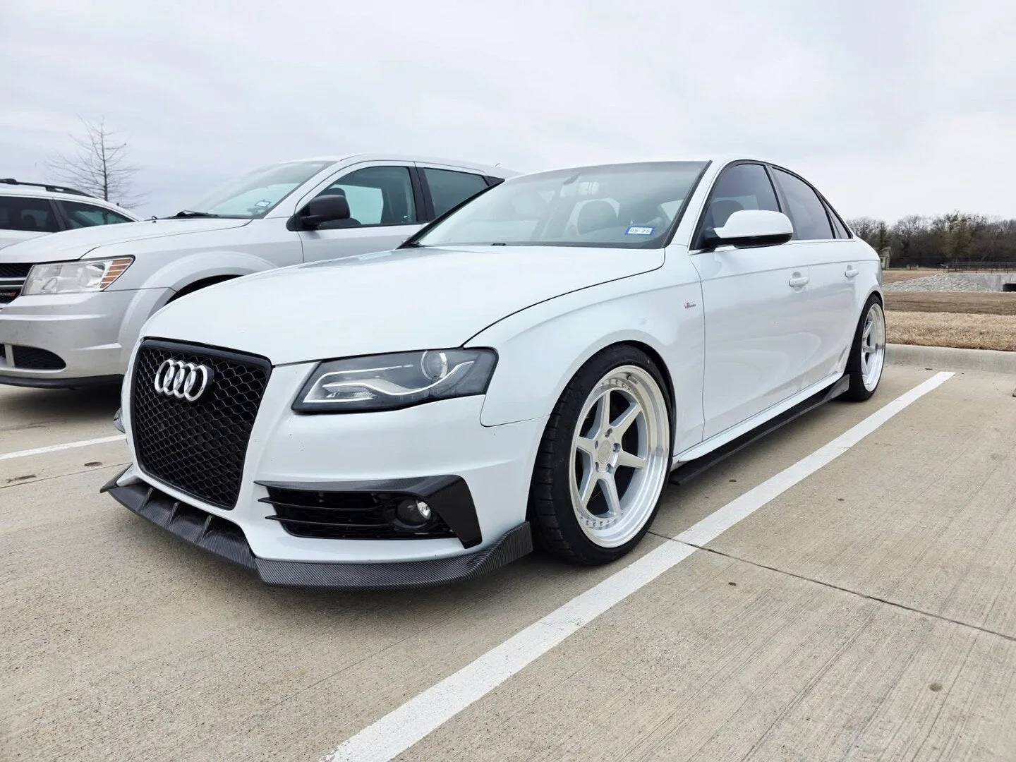 Aodhan DS09 on Audi A4 B8.1