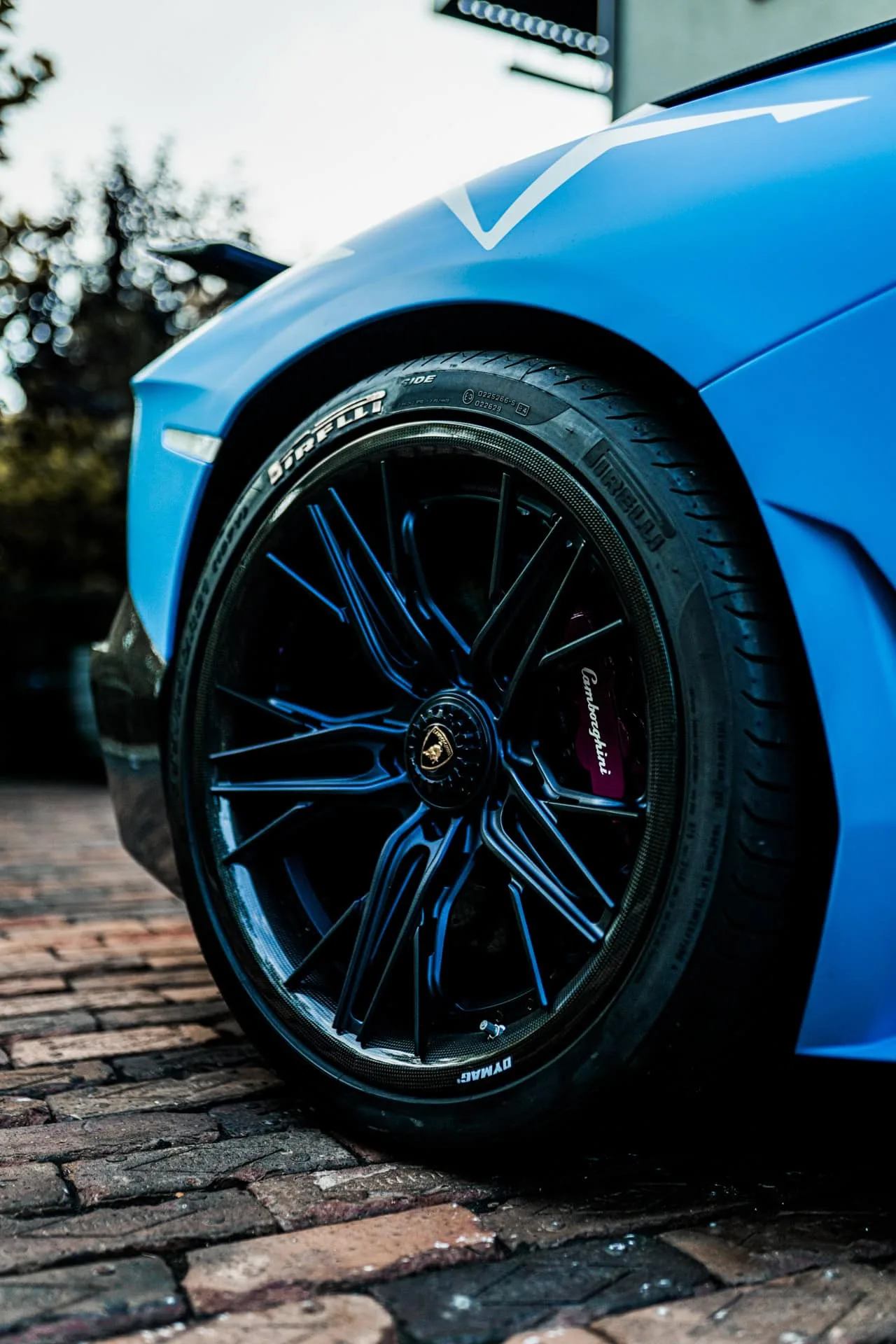 Brixton Forged FDE05 Carbon+ Series on Lamborghini Aventador SV LP 750-4 (2015-2017)