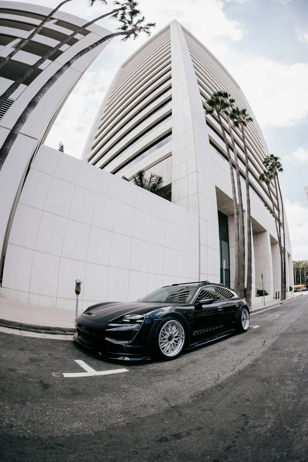 Brixton Forged FR18 Circuit+ on Porsche Taycan J1.1, photo 6