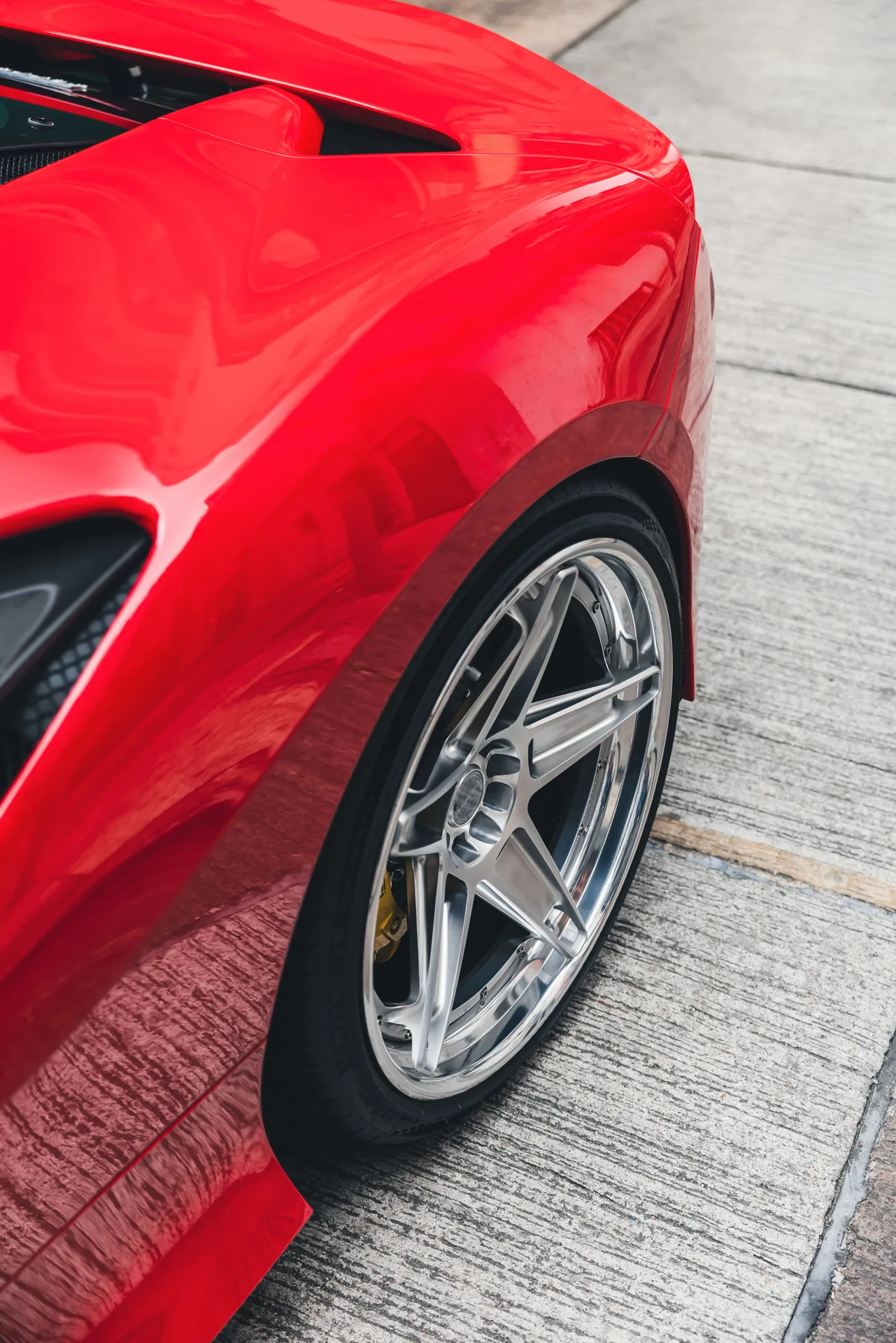 Brixton Forged KB02 Targa on Ferrari F8 F142MFL, photo 2