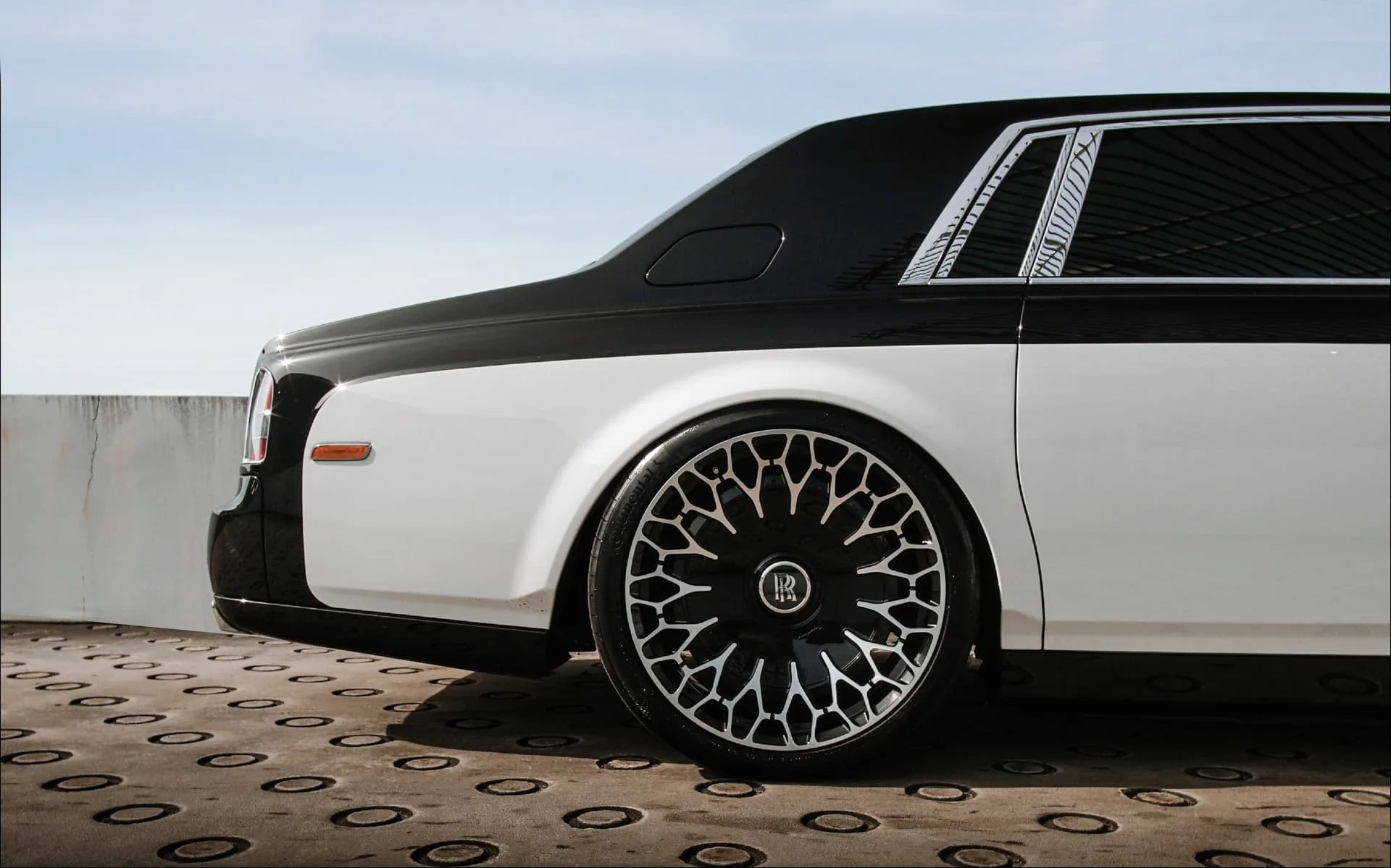Brixton Forged LX08 Luxury Series on Rolls-Royce Phantom VII.1, photo 2