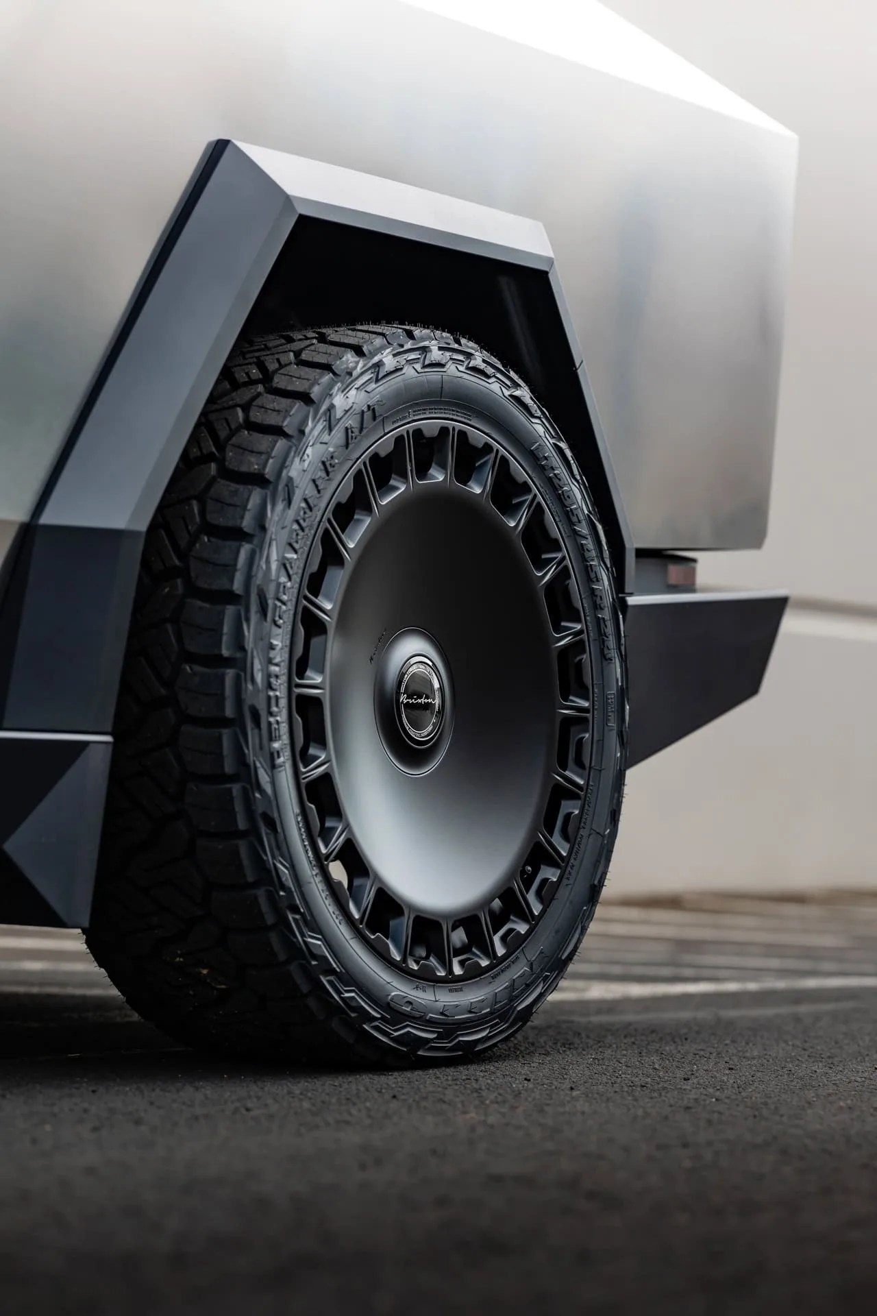 Brixton Forged LX15 on Tesla Cybertruck Original (2023-), photo 9