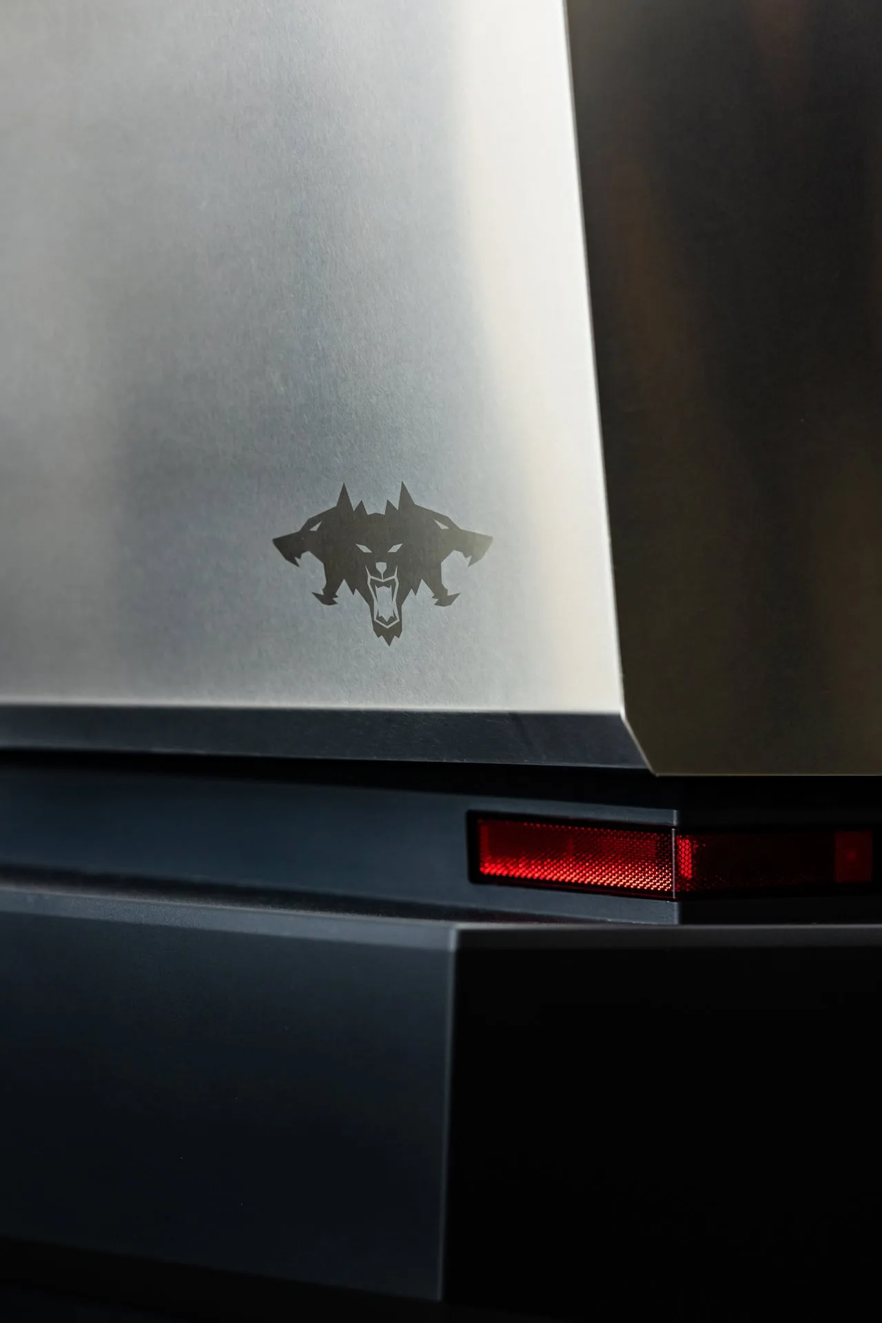 Brixton Forged LX15 on Tesla Cybertruck Original (2023-), photo 2