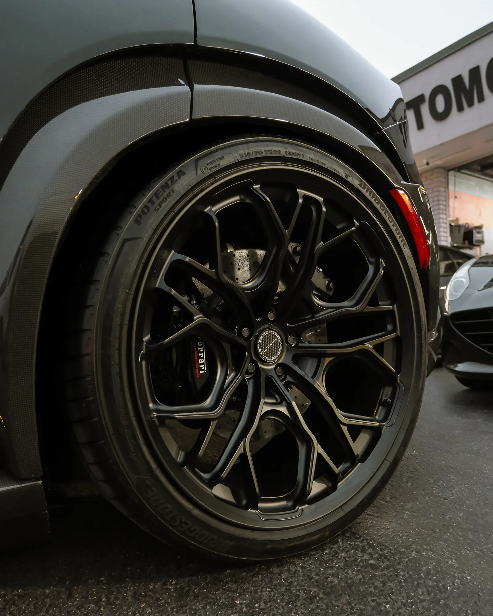 Brixton Forged PF14 RS on Ferrari Purosangue, photo 10