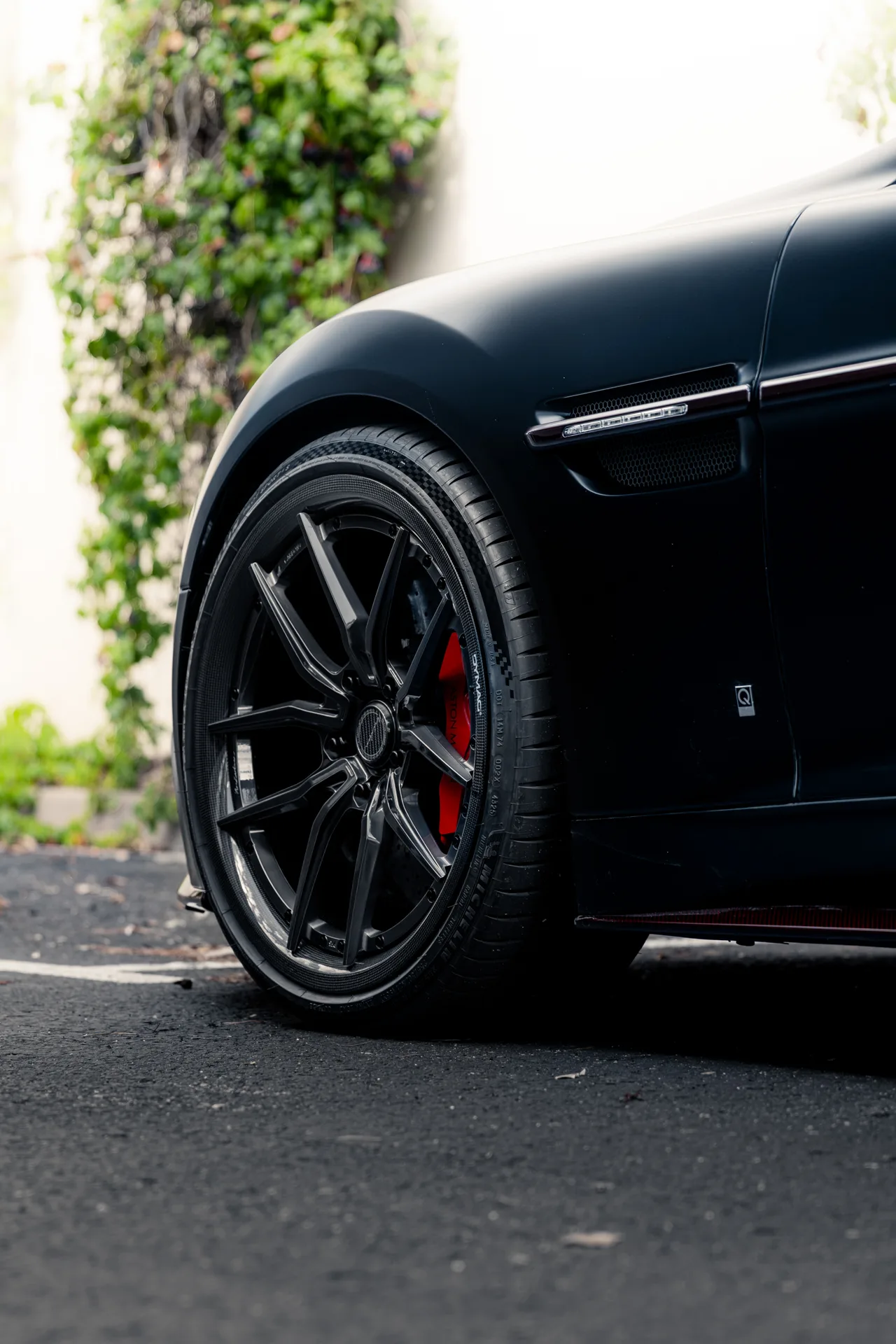 Brixton Forged PF3 Carbon+ on Aston Martin Vanquish (2012), photo 8