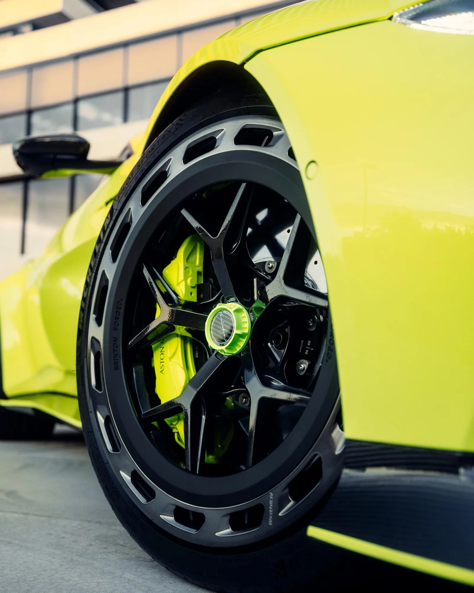 Brixton Forged PF7 +aerotech on Aston Martin V12 Vantage (2022), photo 3