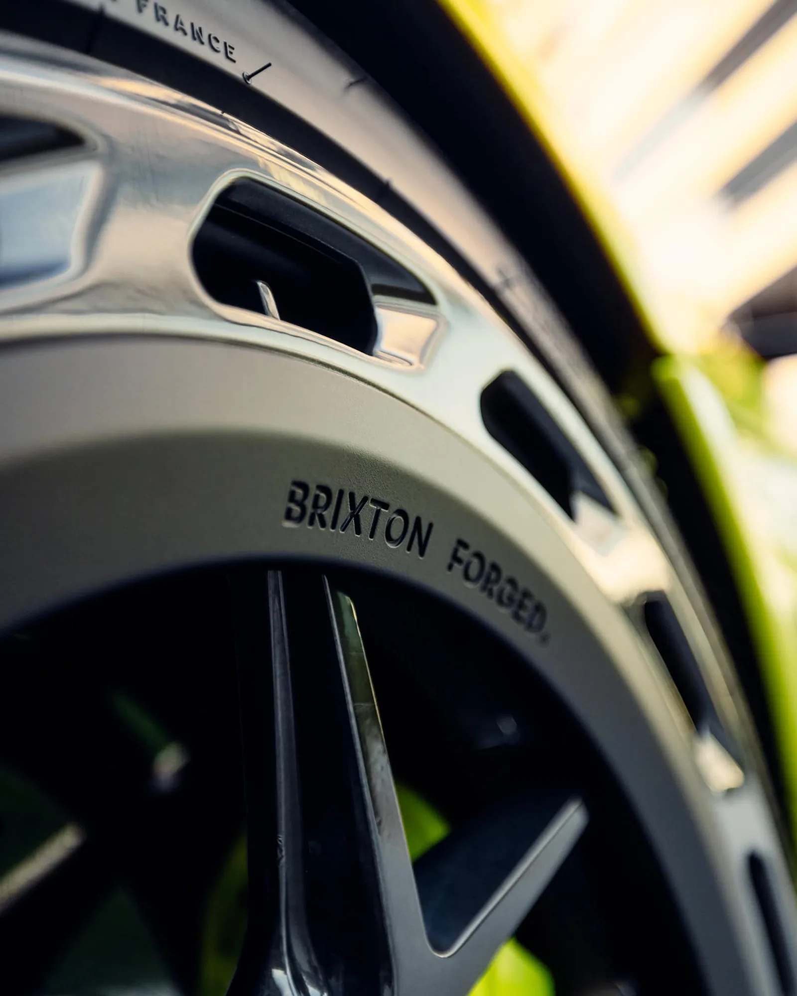 Brixton Forged PF7 +aerotech on Aston Martin V12 Vantage (2022), photo 4