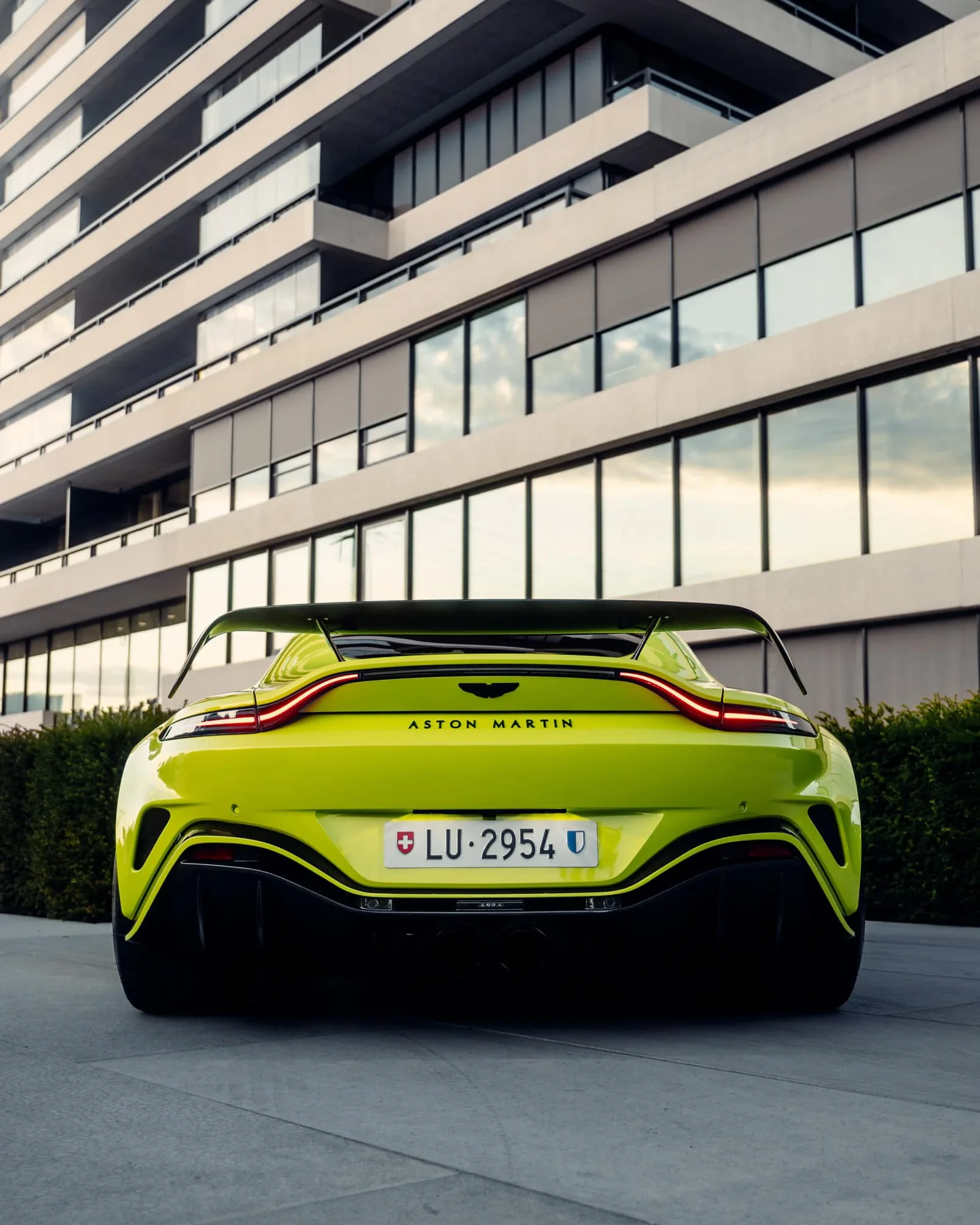 Brixton Forged PF7 +aerotech on Aston Martin V12 Vantage (2022), photo 6