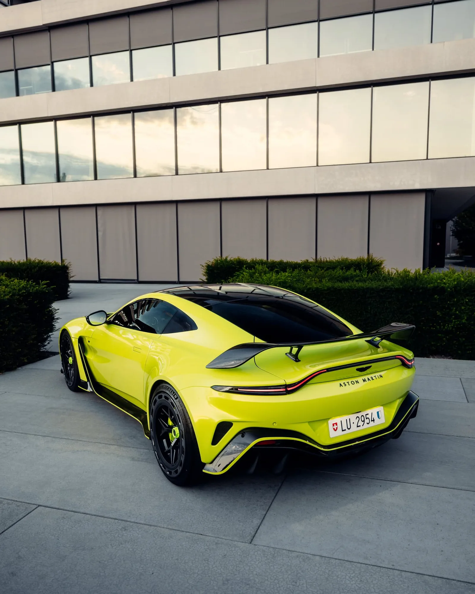 Brixton Forged PF7 +aerotech on Aston Martin V12 Vantage (2022), photo 8