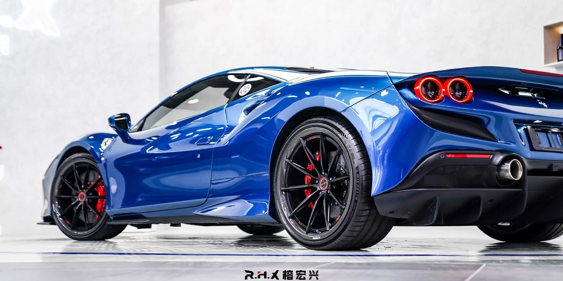 Brixton Forged R11-R Carbon+ on Ferrari F8 F142MFL, photo 3