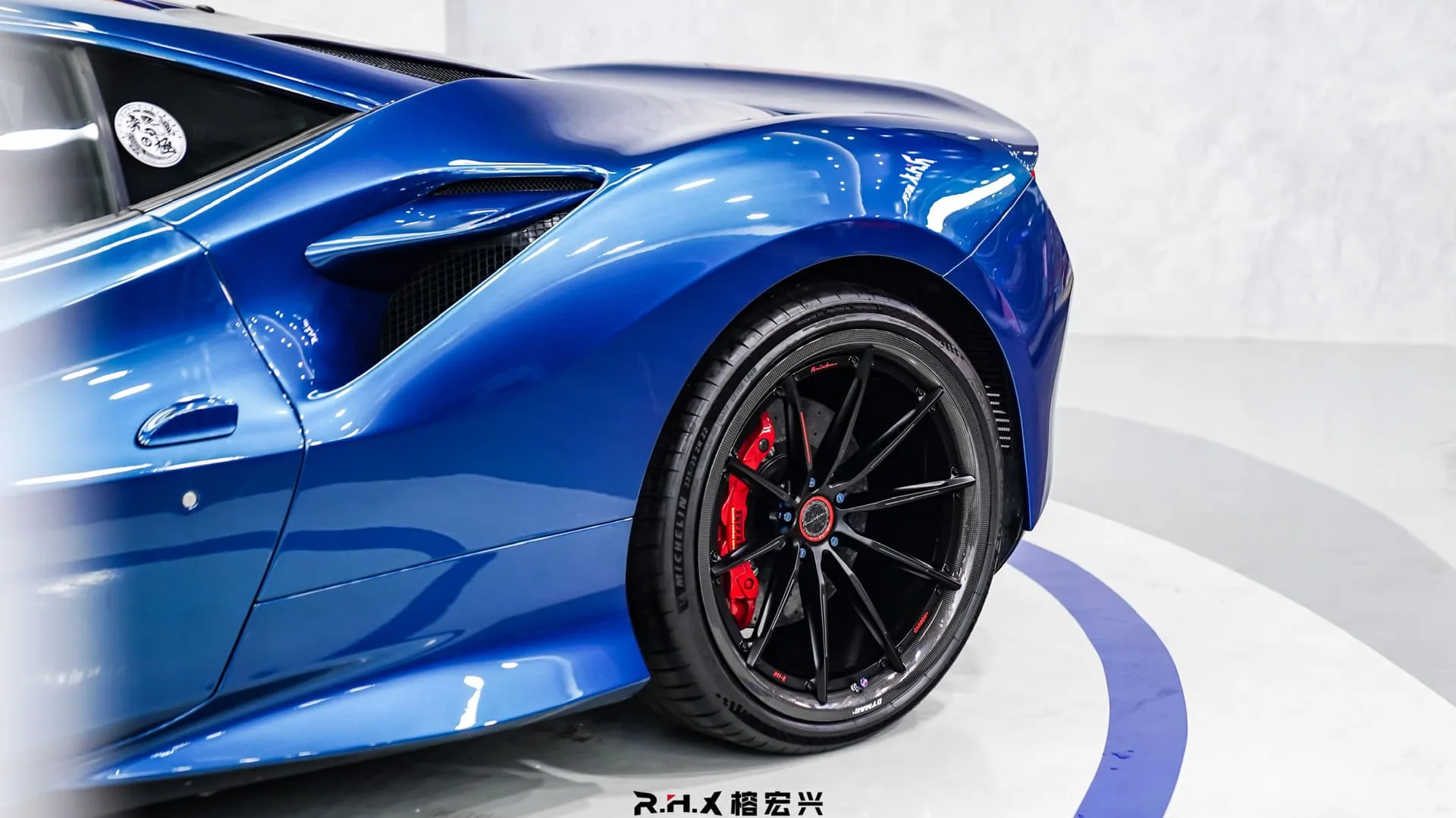 Brixton Forged R11-R Carbon+ on Ferrari F8 F142MFL