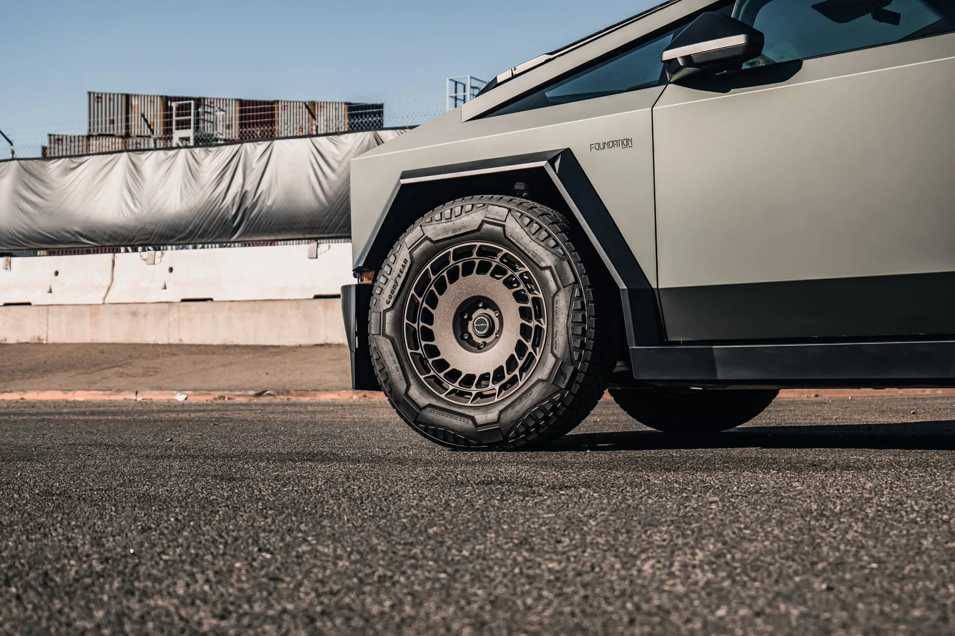 Brixton Forged TR09 AERO1 on Tesla Cybertruck Original (2023-), photo 4