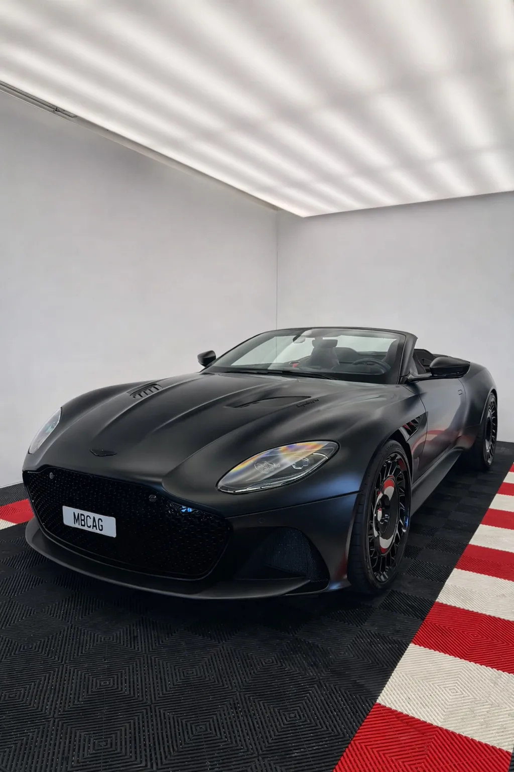 Brixton Forged TR09 on Aston Martin DBS Superleggera, photo 5
