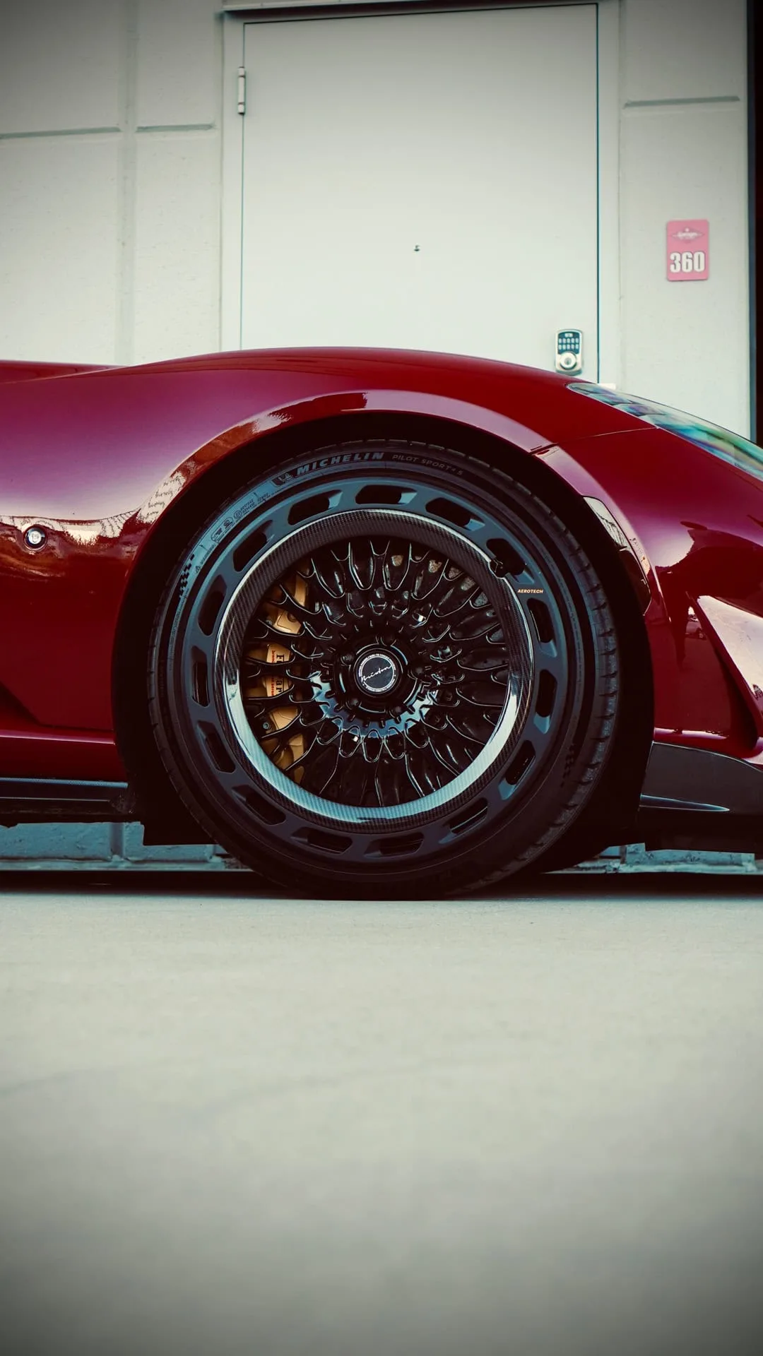 Brixton Forged TR20 Aerotech on Ferrari 812 F152M, photo 6