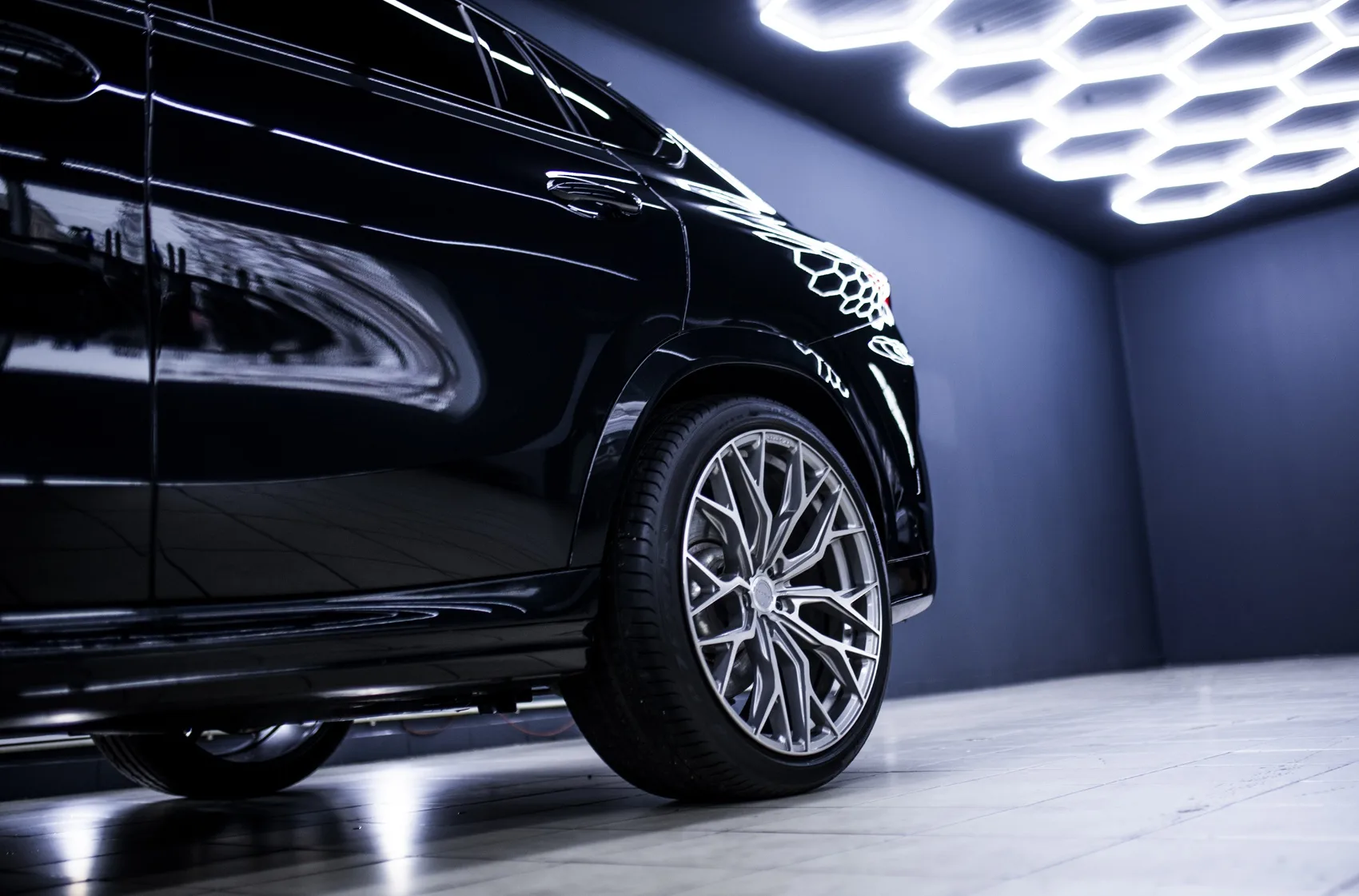 Concaver CVR1 on BMW X6 M G06.1, photo 7