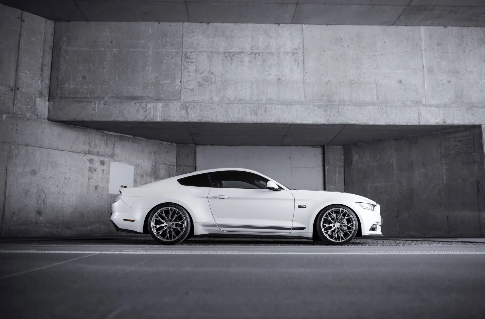 Concaver CVR1 on Ford Mustang S550.1