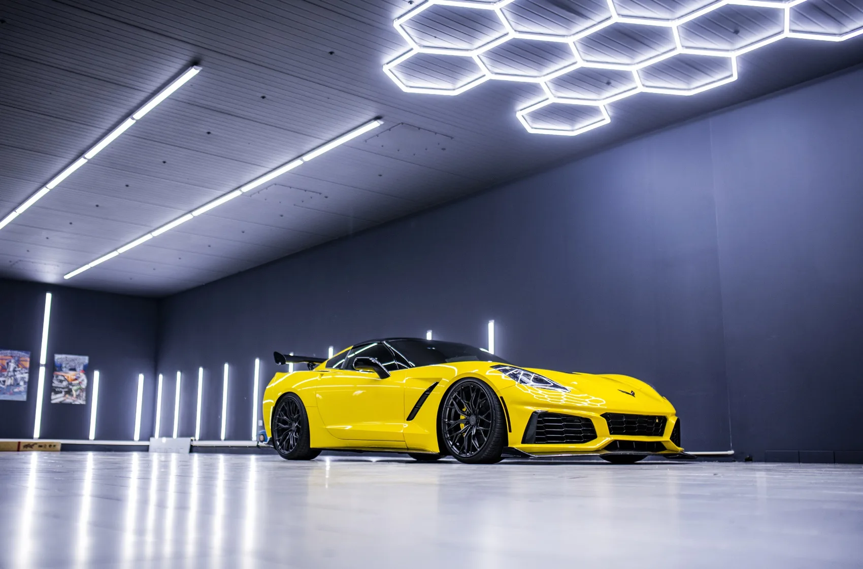 Concaver CVR1 on Chevrolet Corvette C7