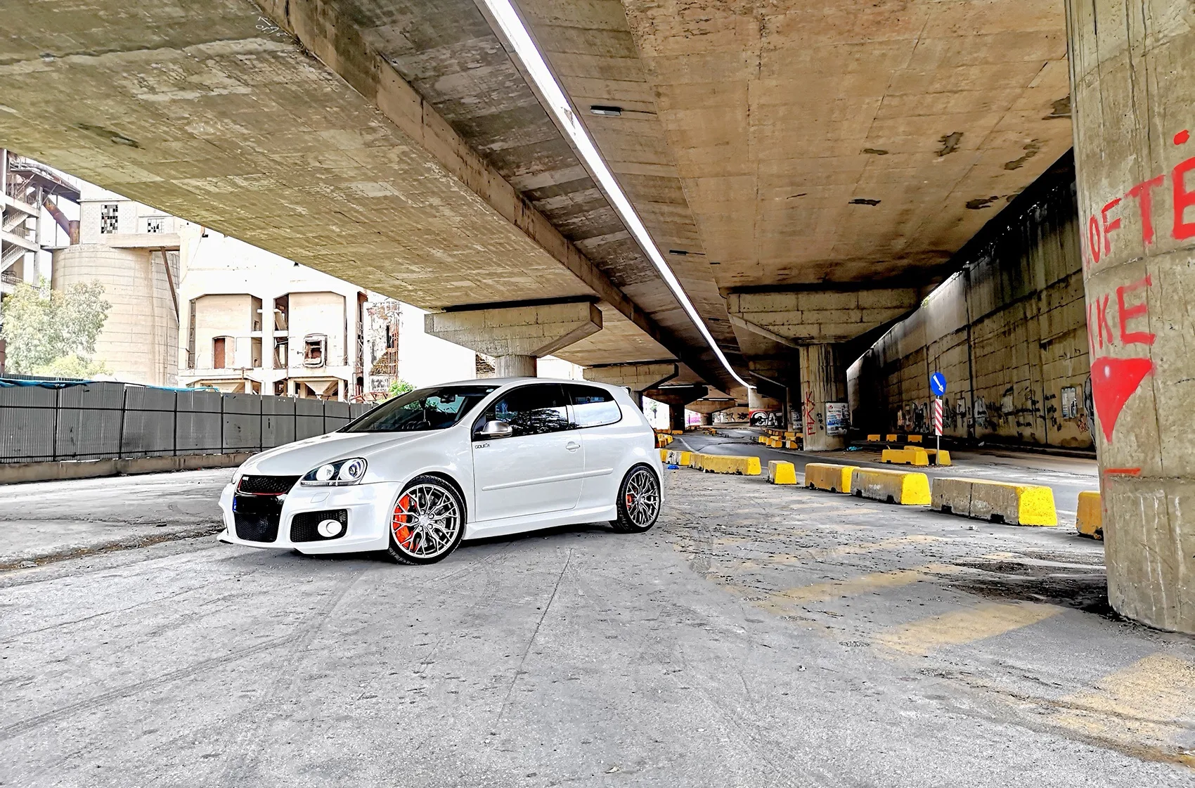 Concaver CVR1 on Volkswagen Golf Mk5 (Typ 1K)