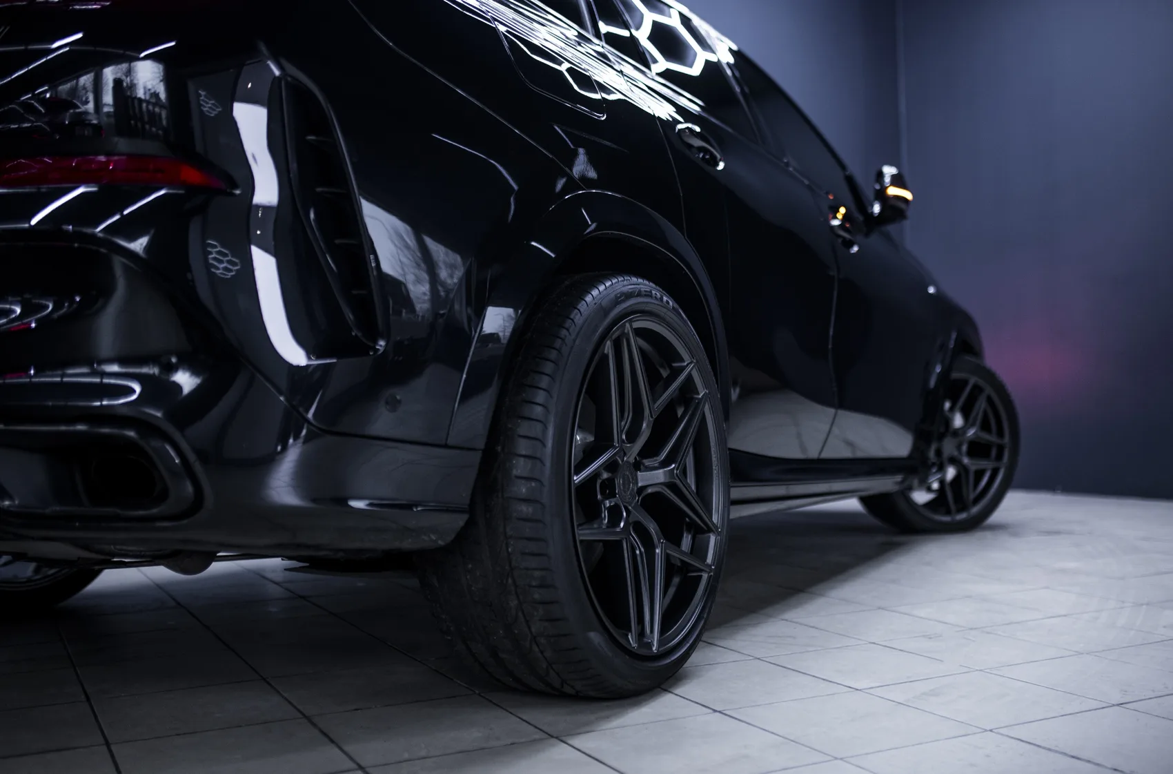 Concaver CVR2 on BMW X6 M G06.1, photo 11