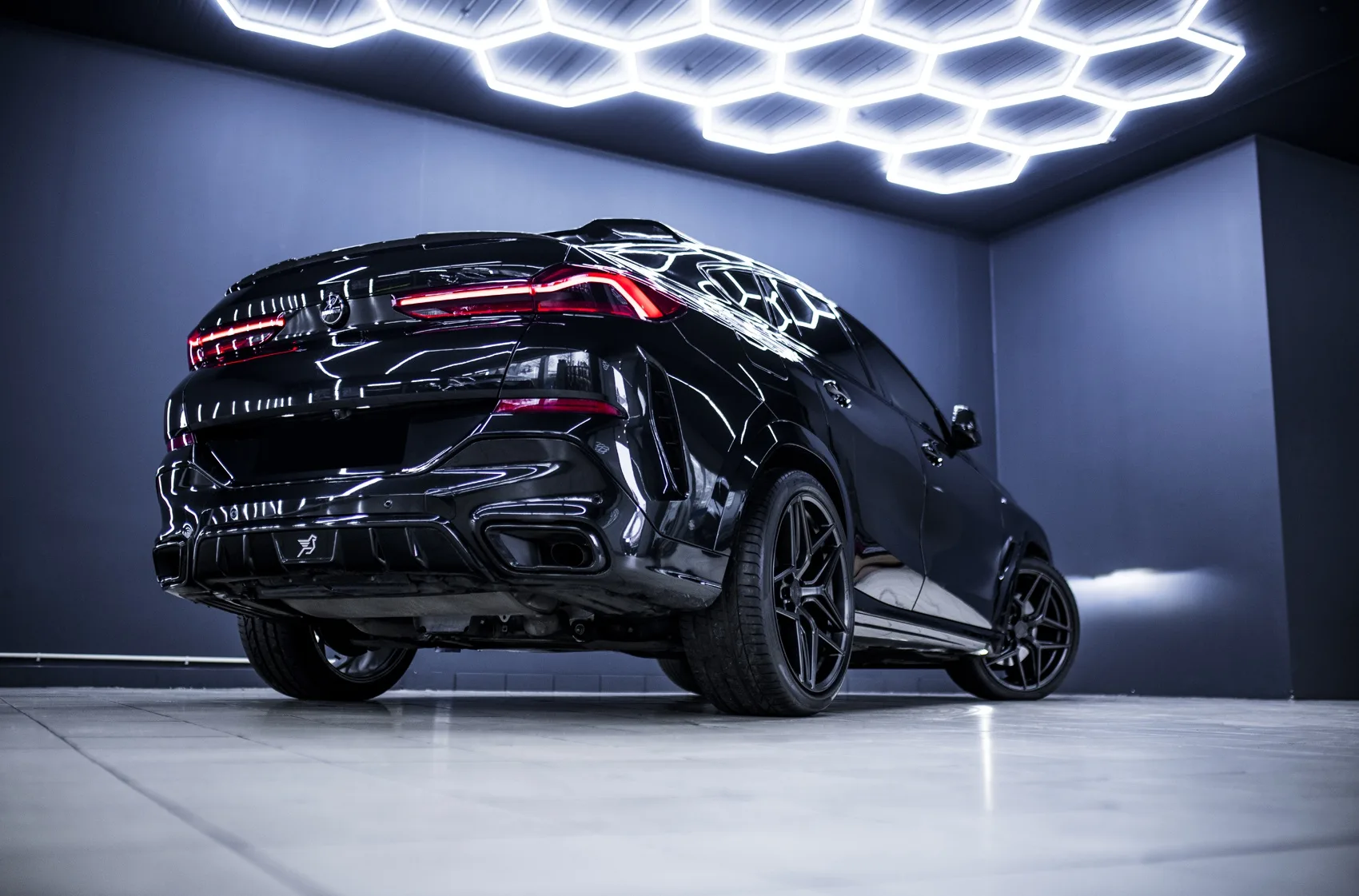 Concaver CVR2 on BMW X6 M G06.1, photo 10