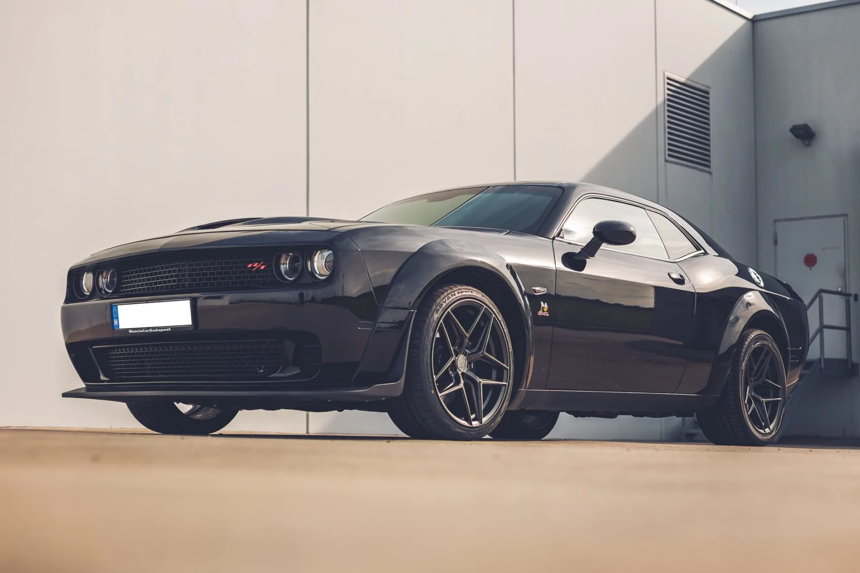 Concaver CVR2 on Dodge Challenger LC (3rd gen), photo 6