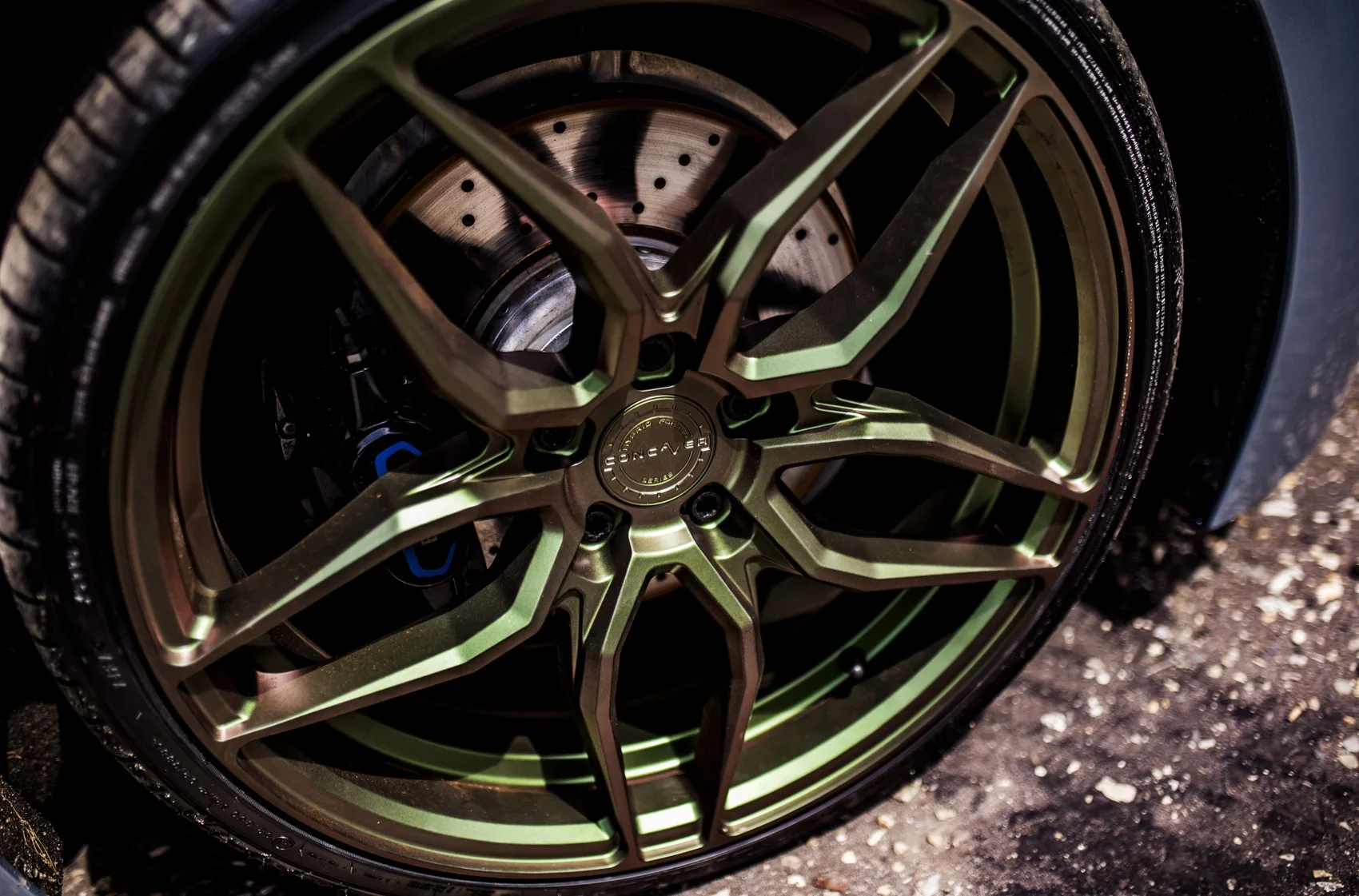 Concaver CVR3 on BMW i8 I12.1, photo 9