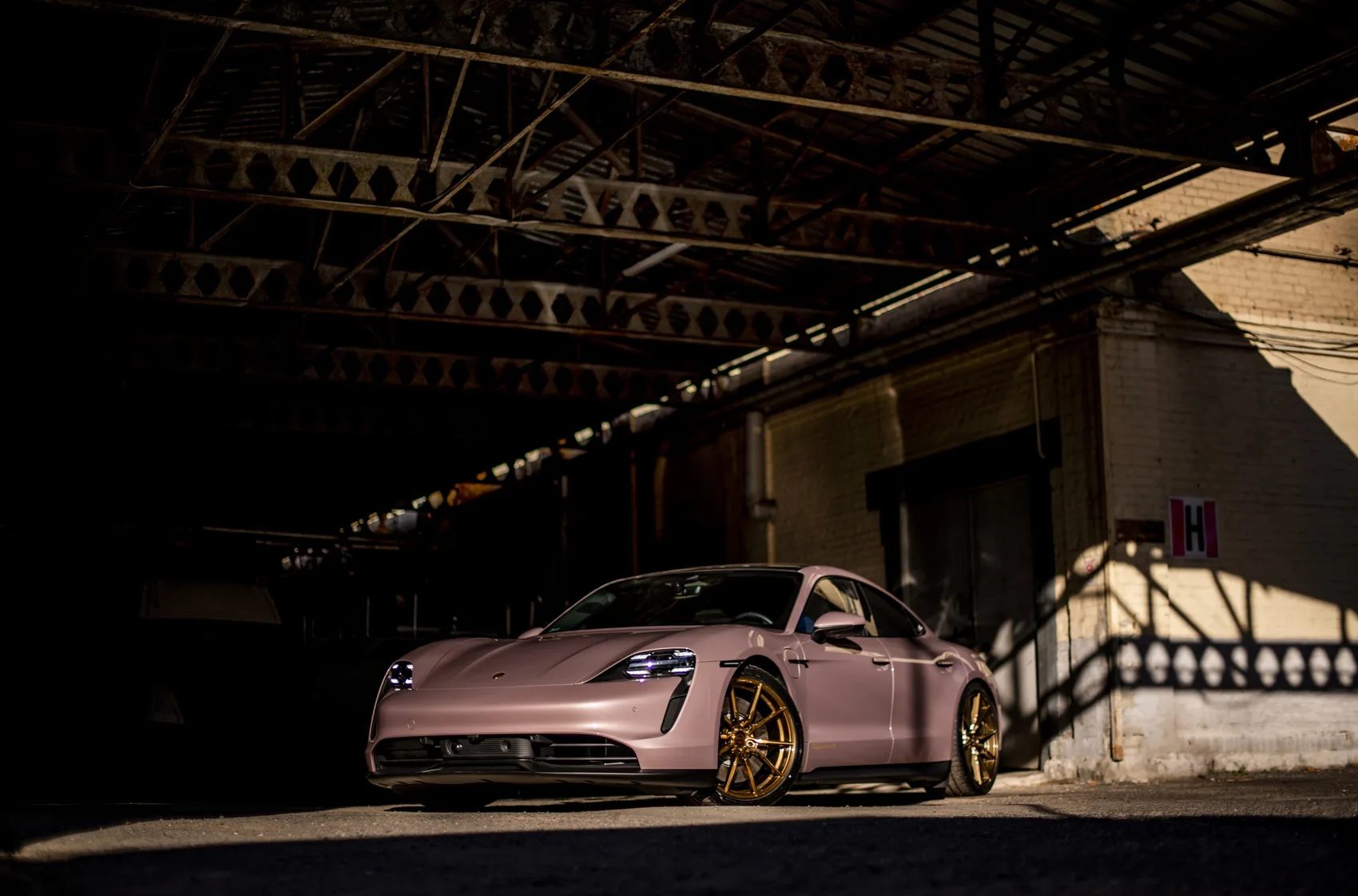 Concaver CVR4 on Porsche Taycan J1.1, photo 9