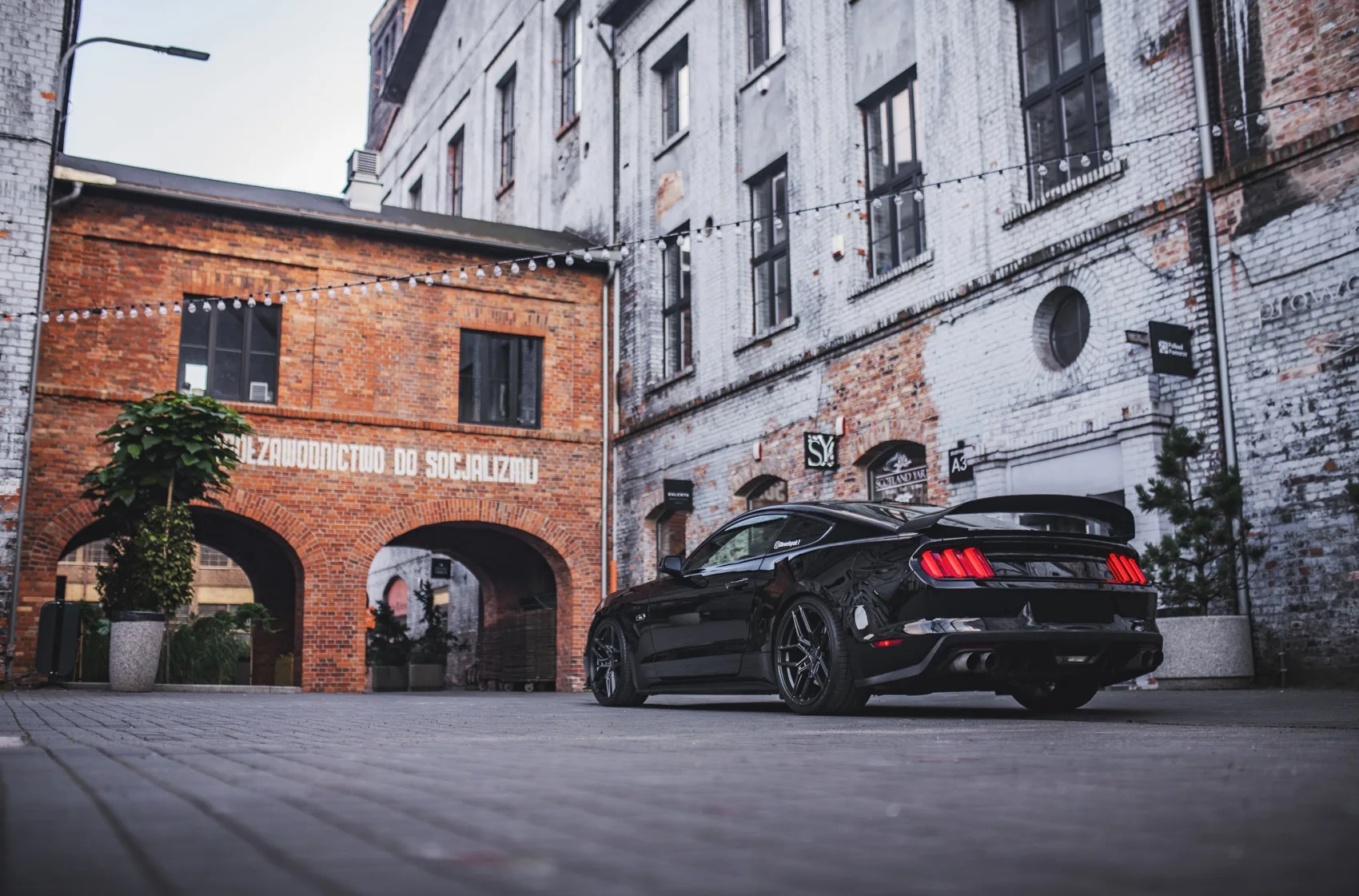 Concaver CVR5 on Ford Mustang S550.1