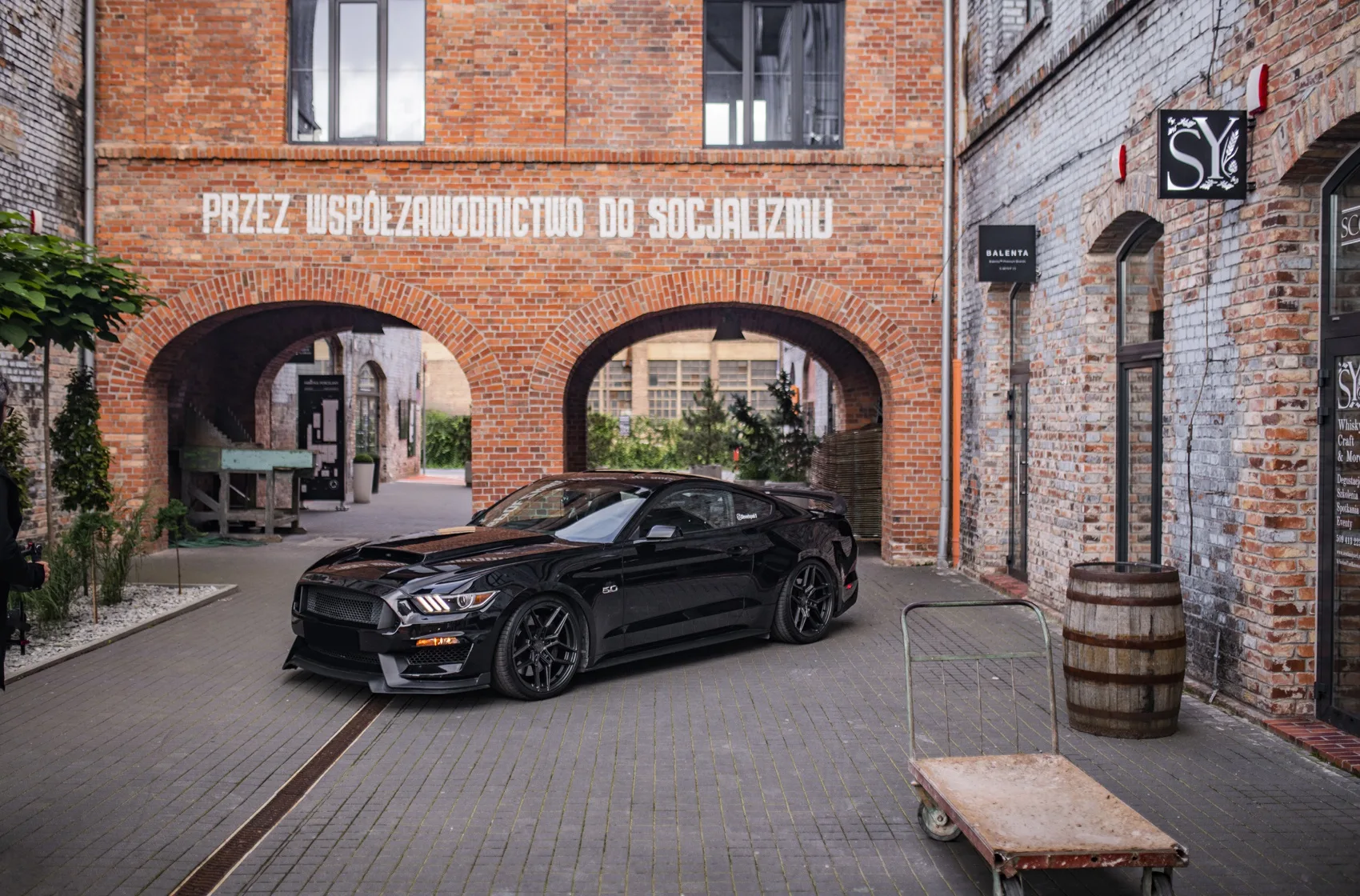 Concaver CVR5 on Ford Mustang S550.1, photo 9