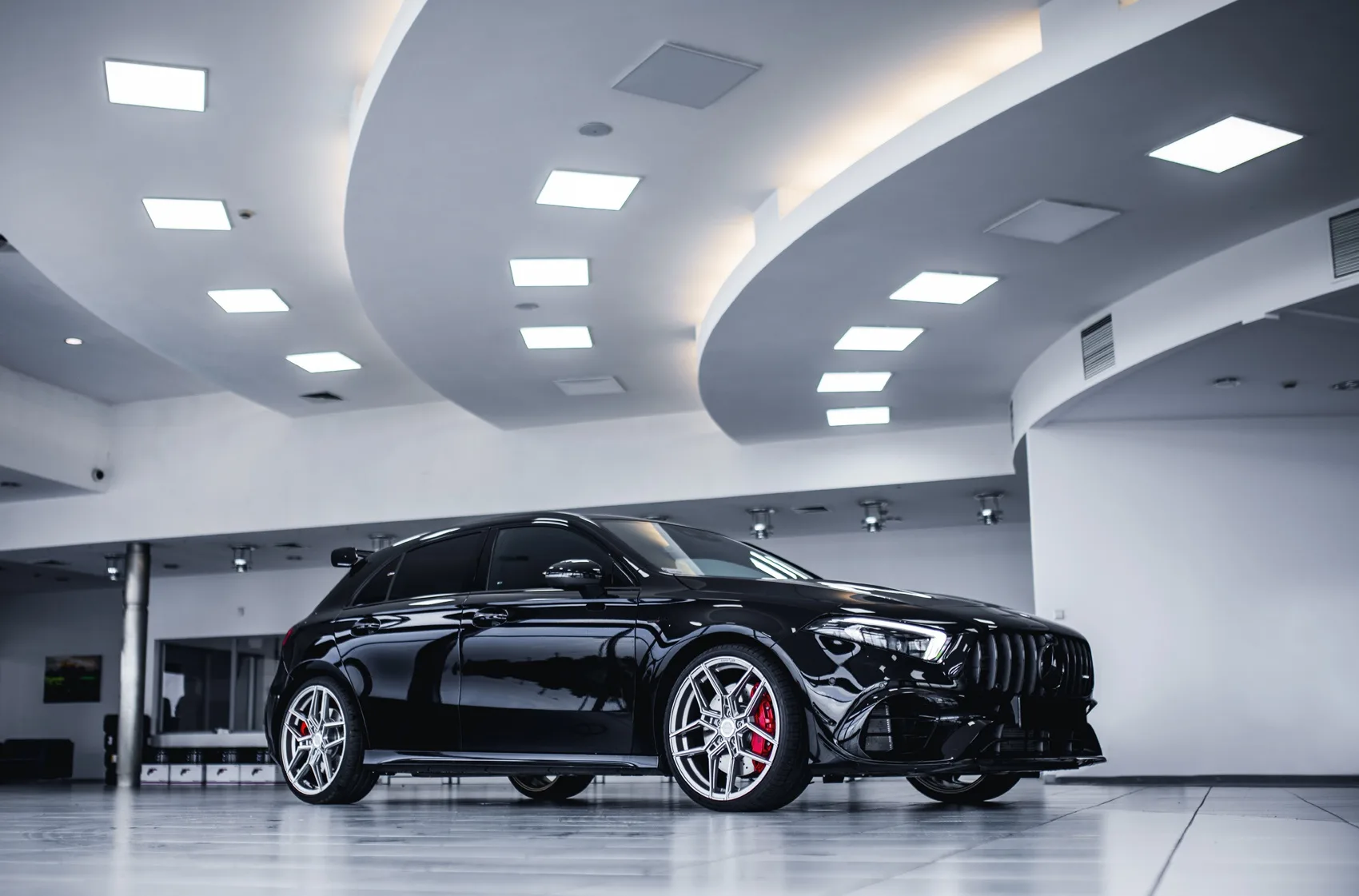 Concaver CVR5 on Mercedes-Benz A-Class W177.1