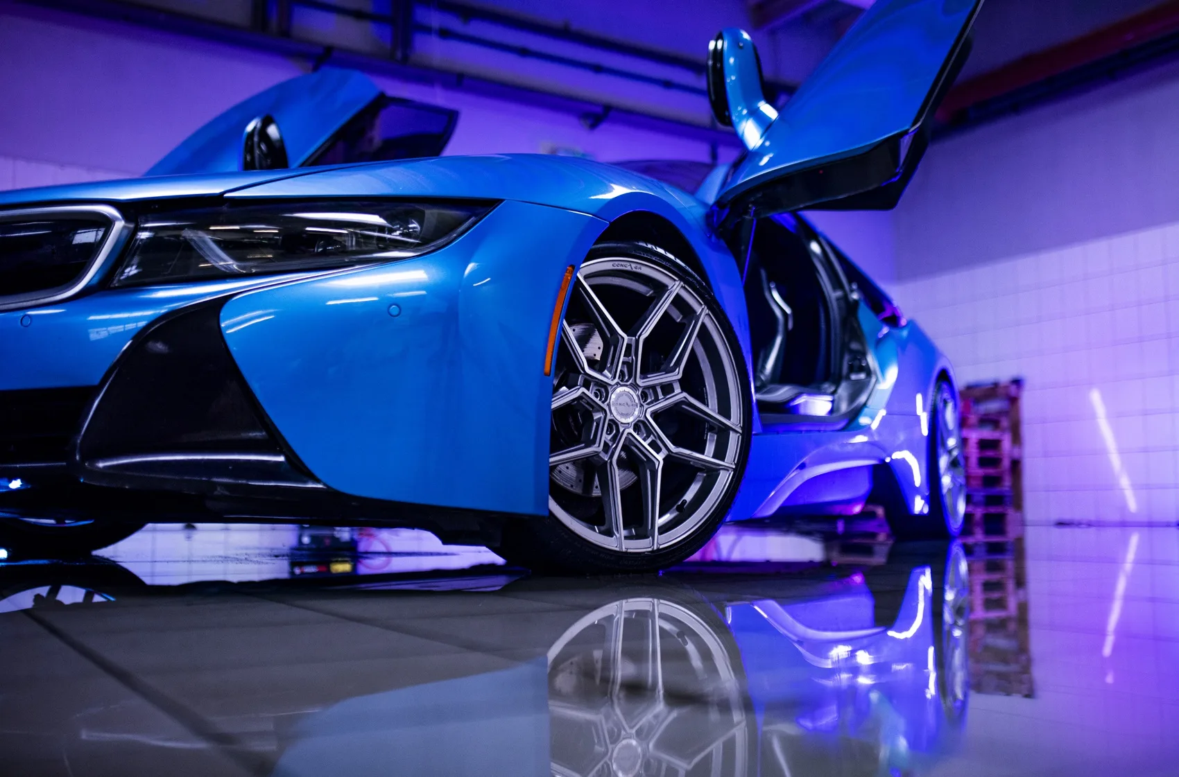 Concaver CVR5 on BMW i8 I12.1, photo 7